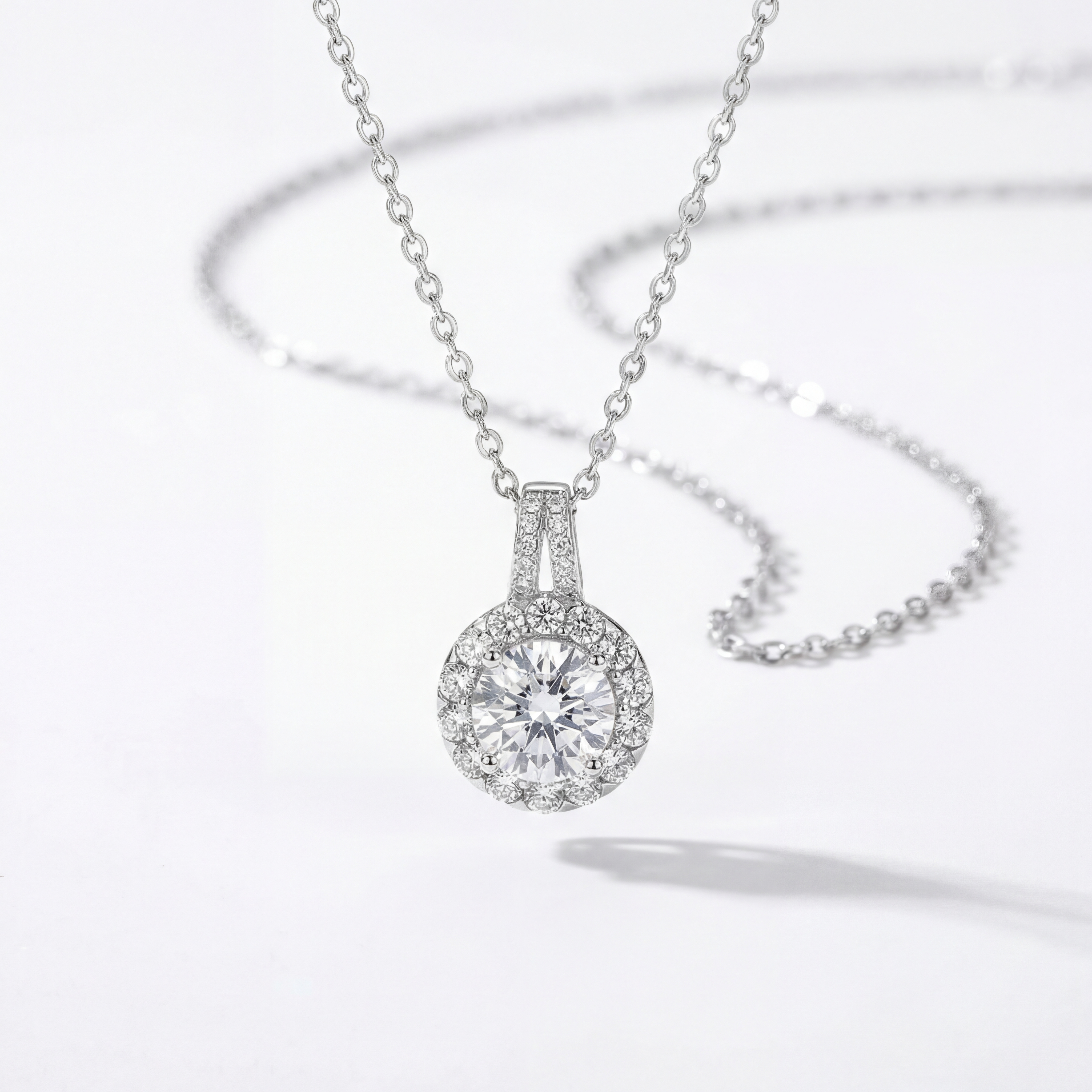 Lumière Necklace