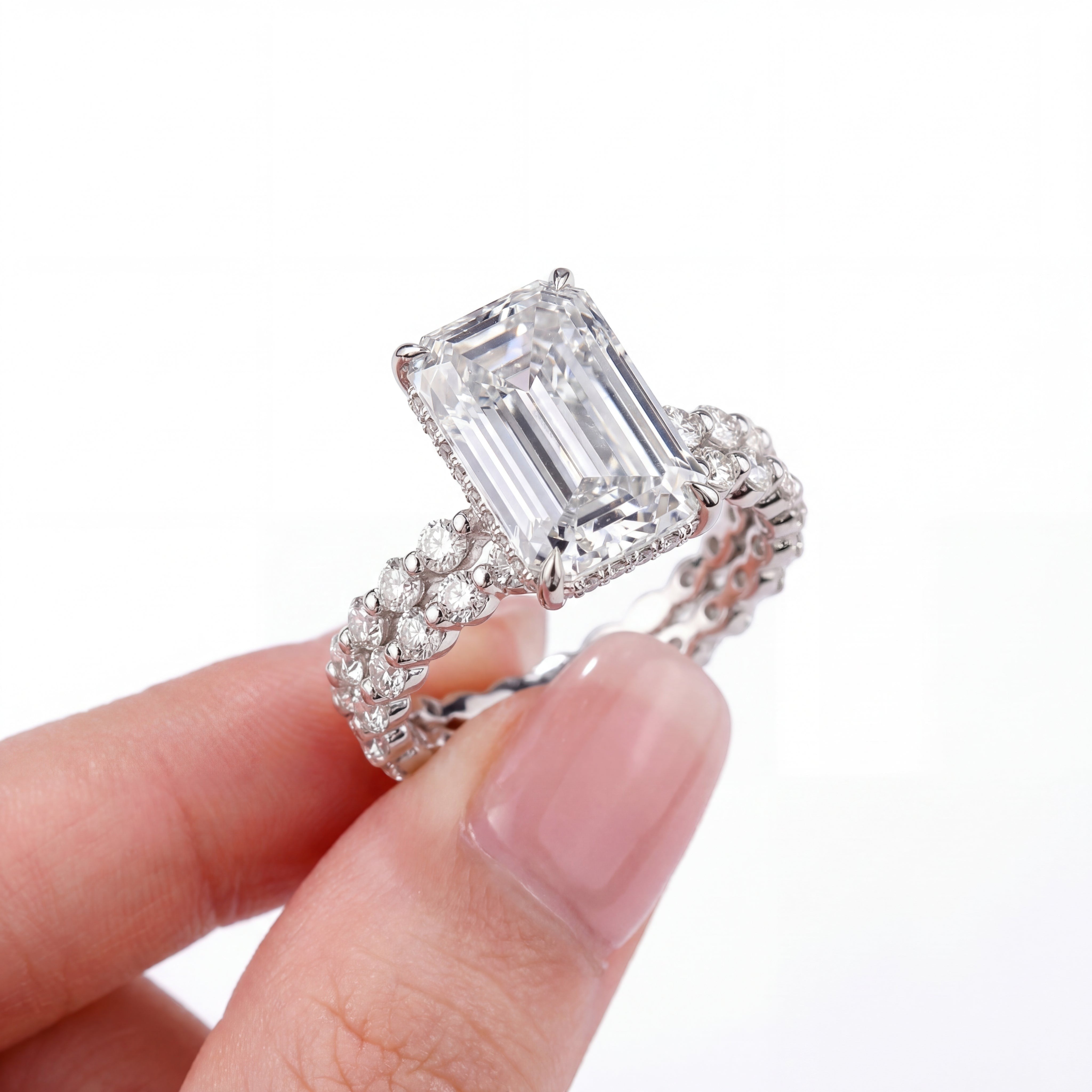 18K White Gold Vermeil, 18K White Gold Vermeil / Lifestyle