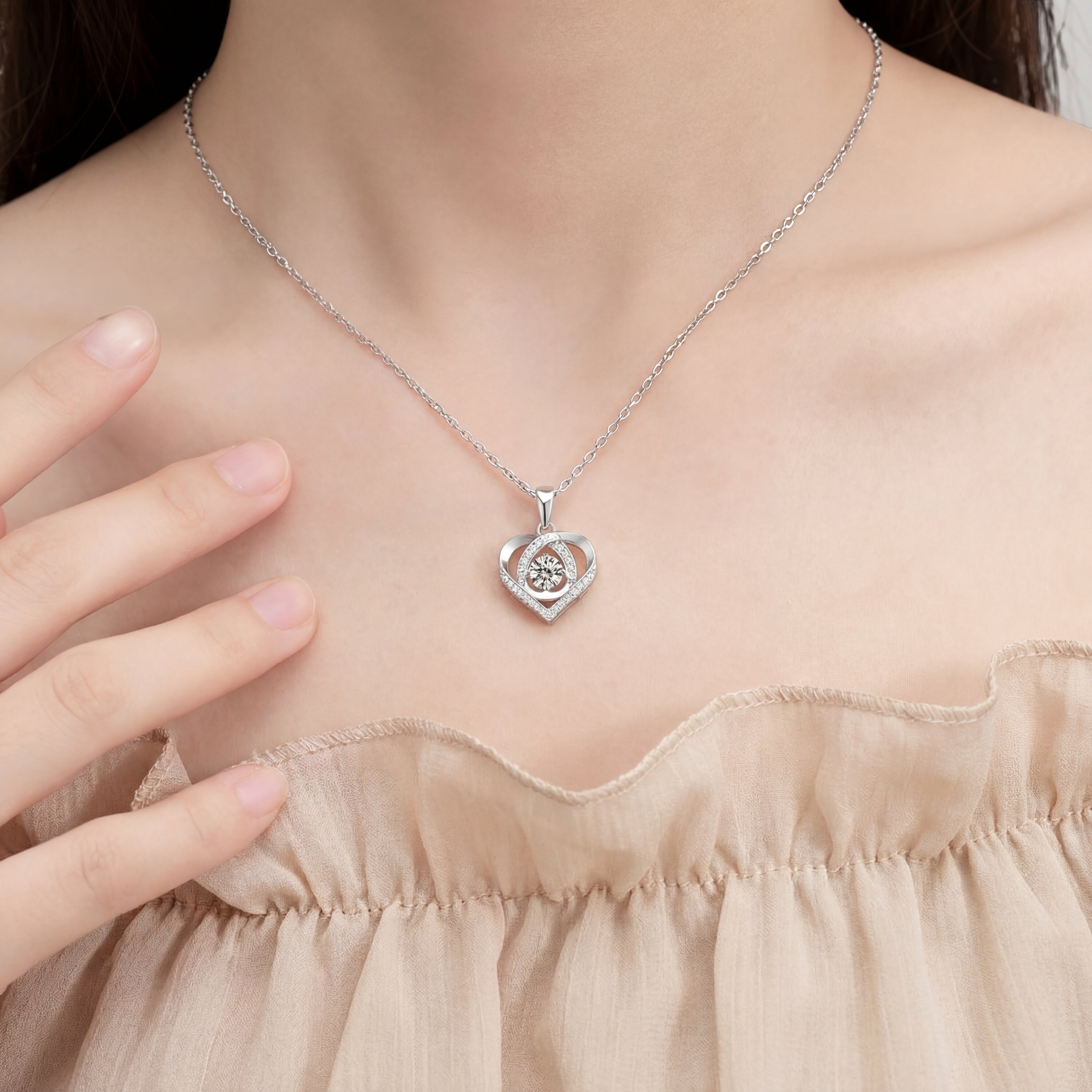 18K White Gold Vermeil, 18K White Gold Vermeil / Lifestyle