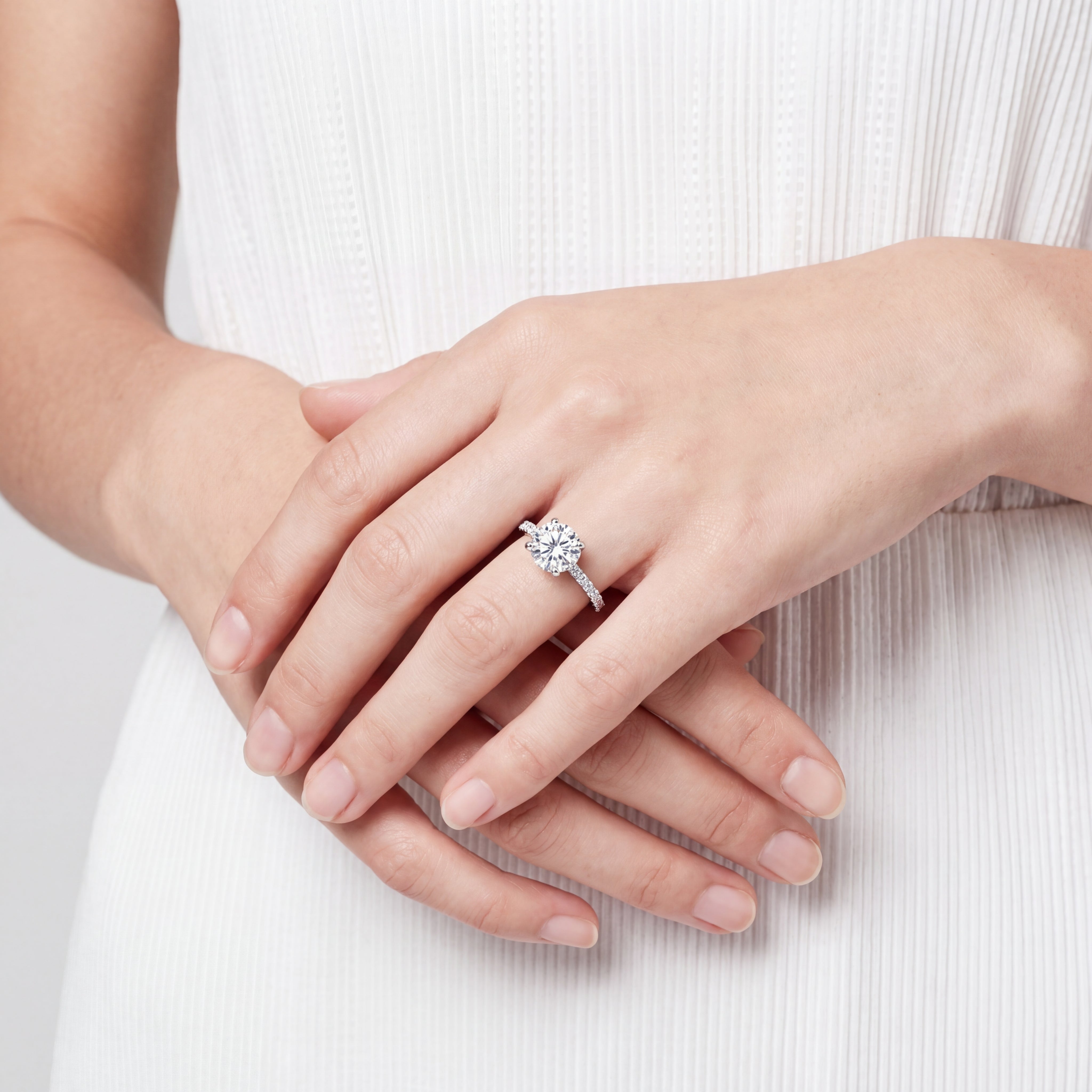 Veloura Halo Ring