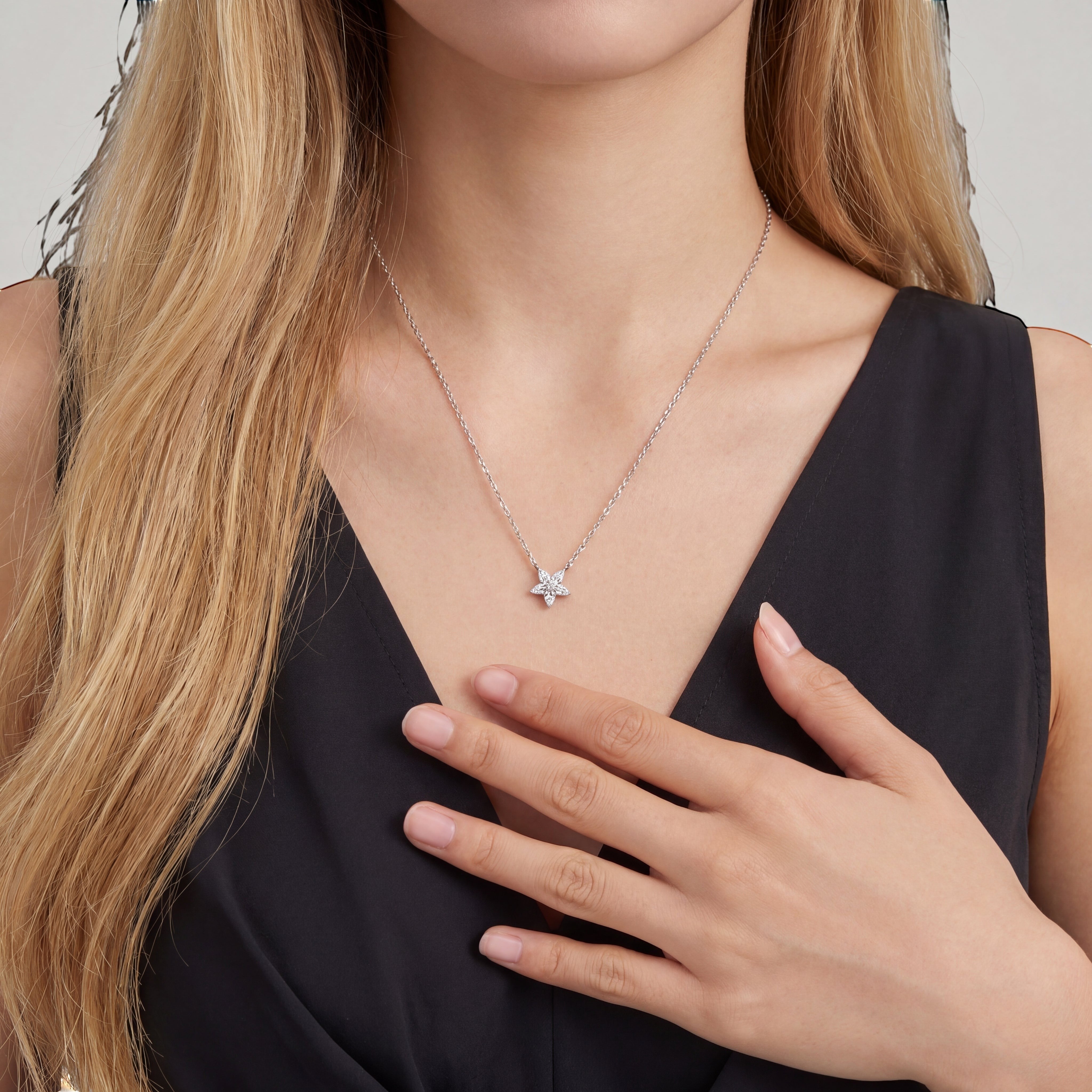 18K White Gold Vermeil, 18K White Gold Vermeil / Lifestyle