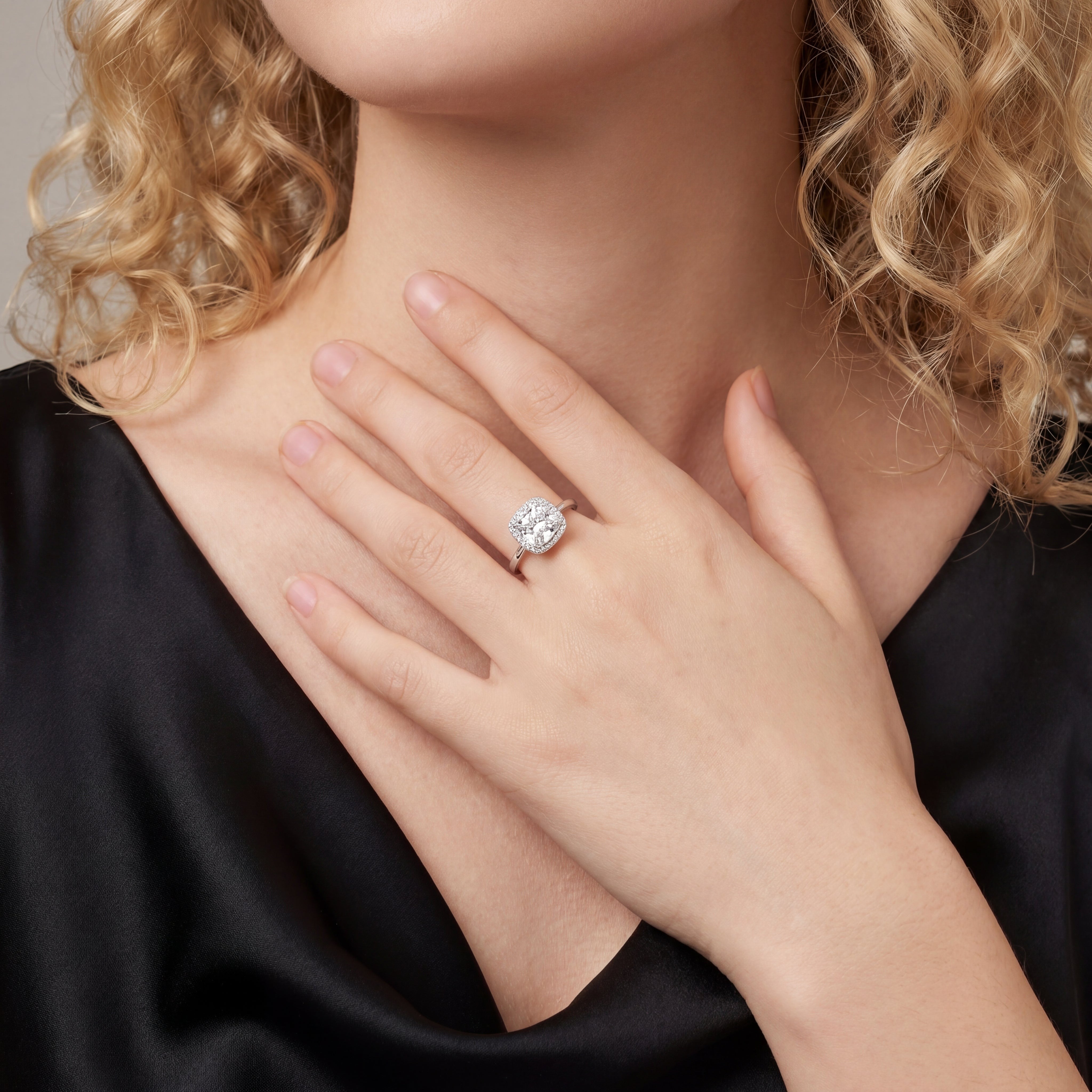 18K White Gold Vermeil, 18K White Gold Vermeil / Lifestyle