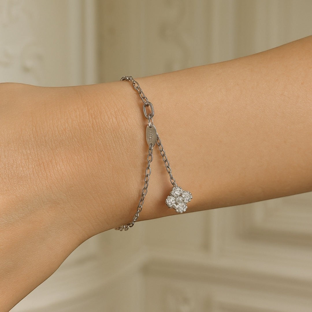 18K White Gold Vermeil, 18K White Gold Vermeil / Lifestyle