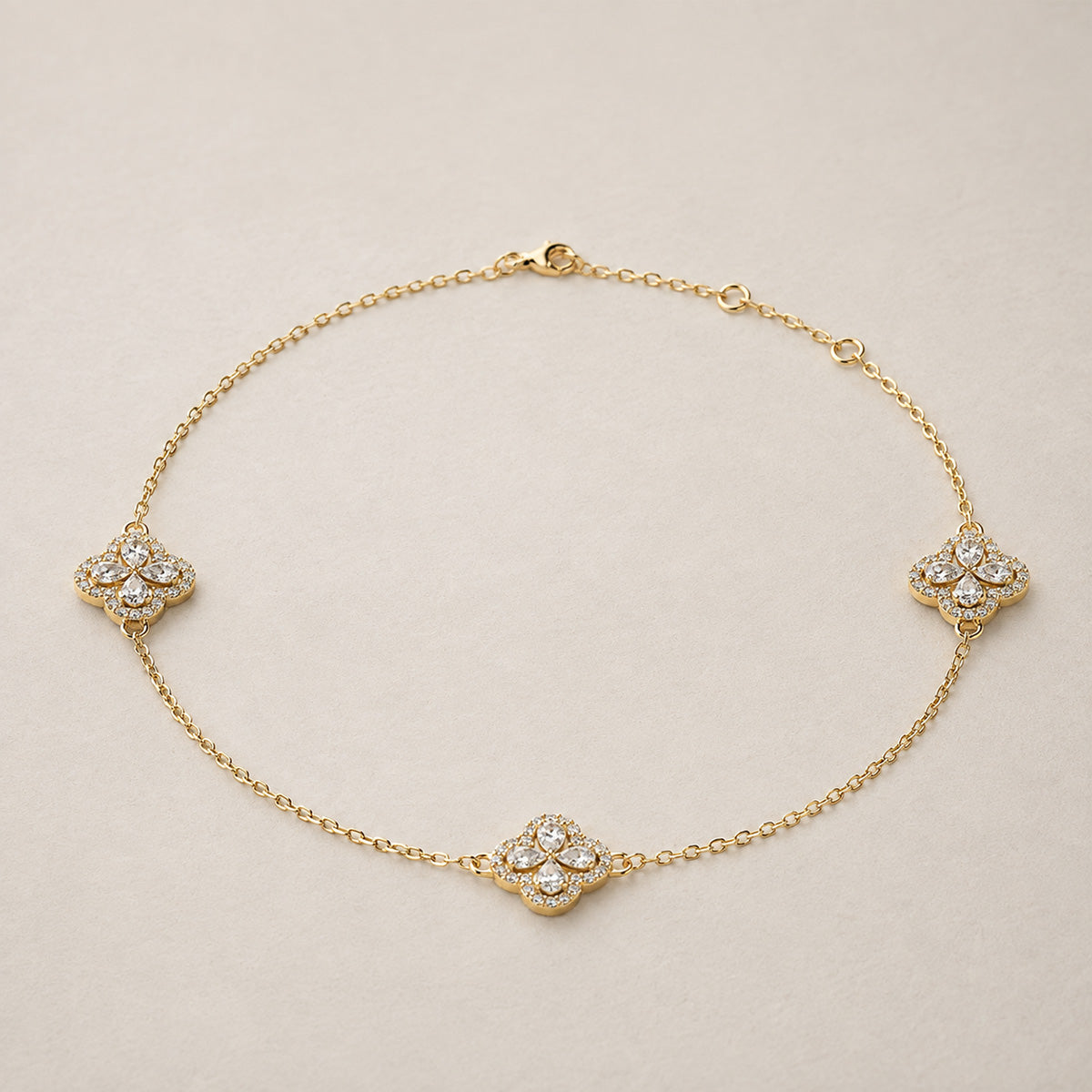 18K Yellow Gold Vermeil, 18K Yellow Gold Vermeil / Lifestyle