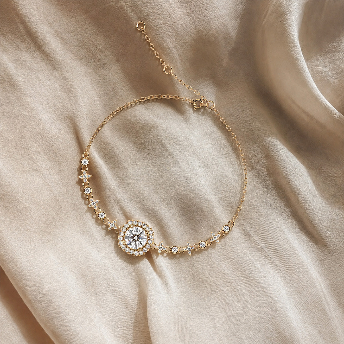 18K Yellow Gold Vermeil, 18K Yellow Gold Vermeil / Lifestyle
