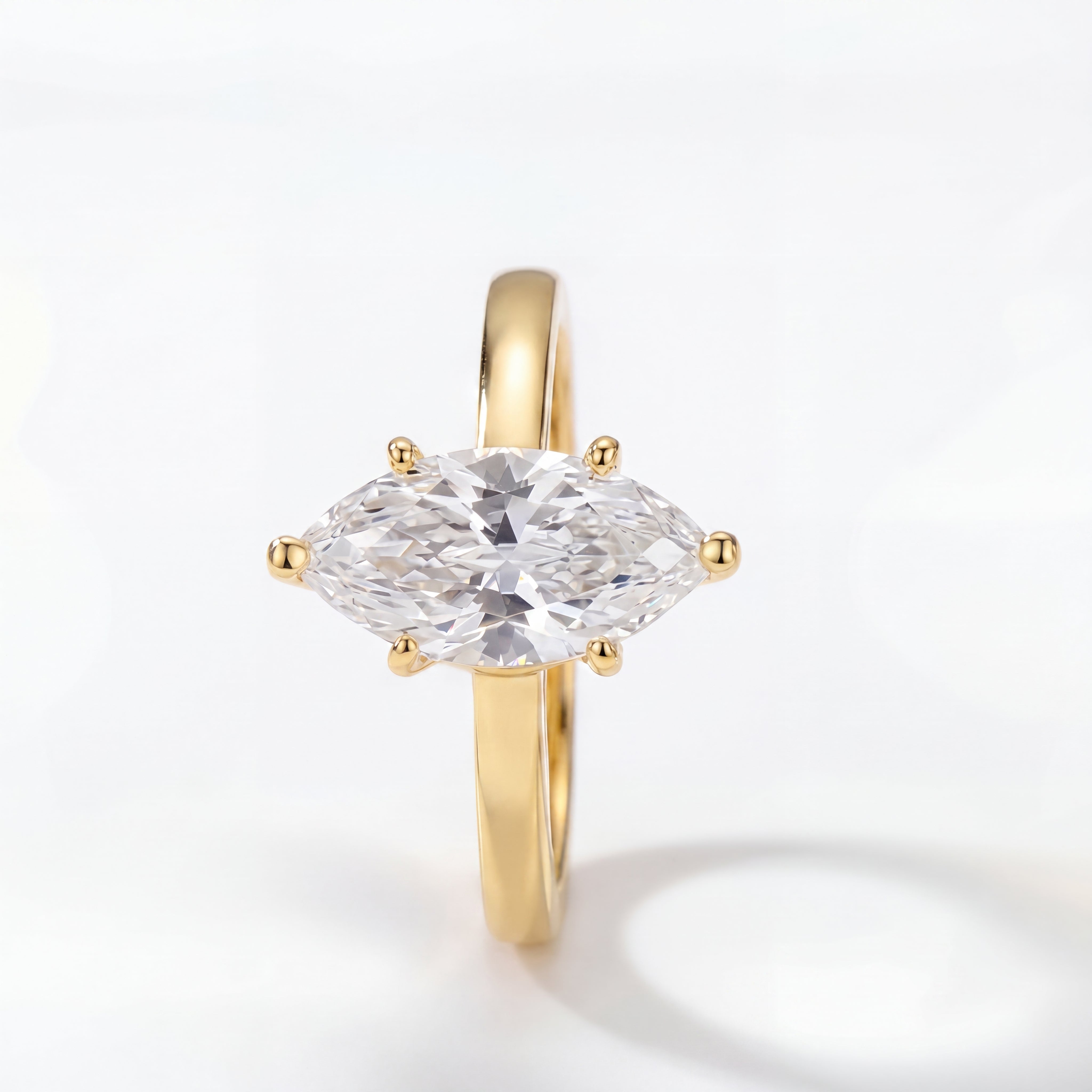 Navette Brillante Ring