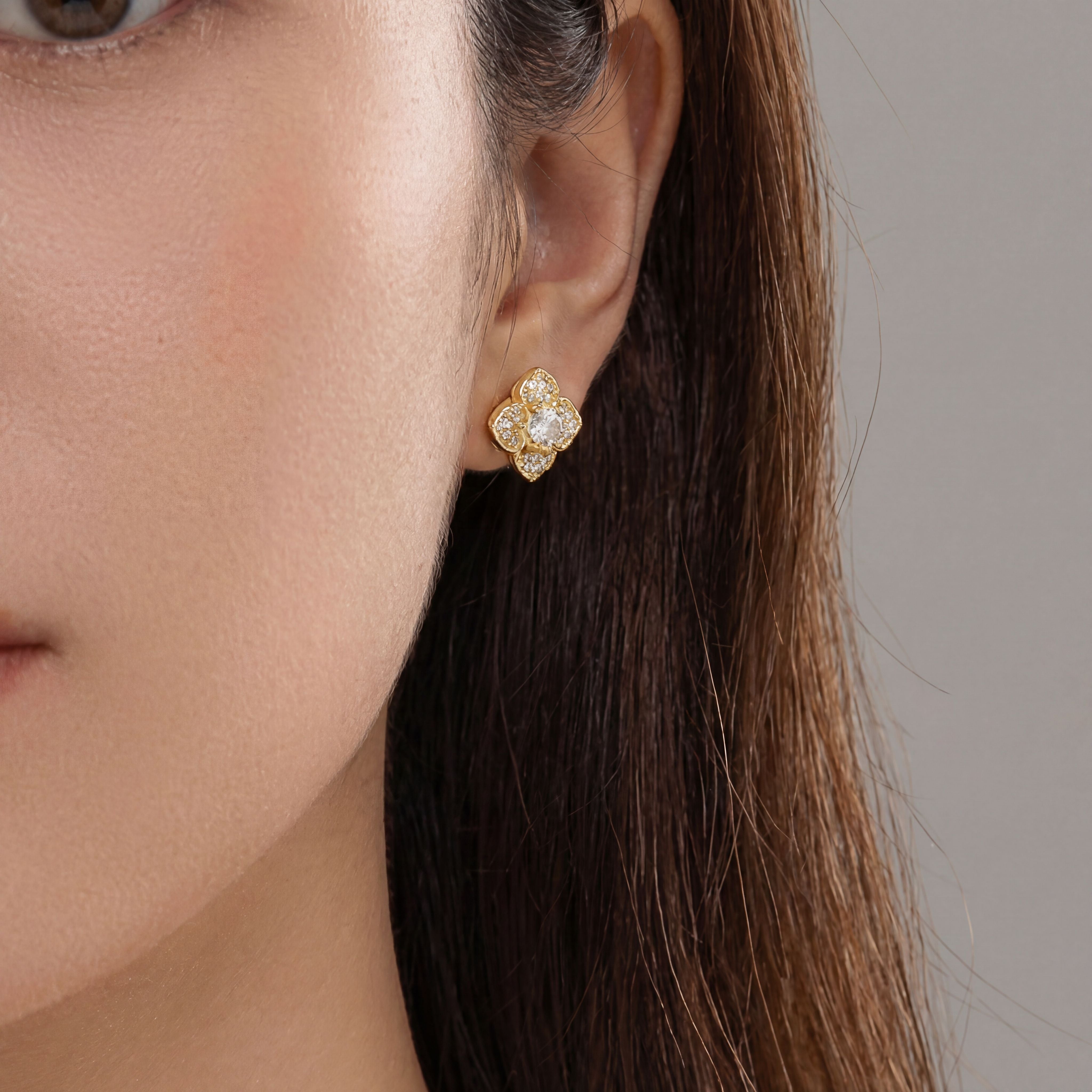 Fleur Royale Stud Earrings