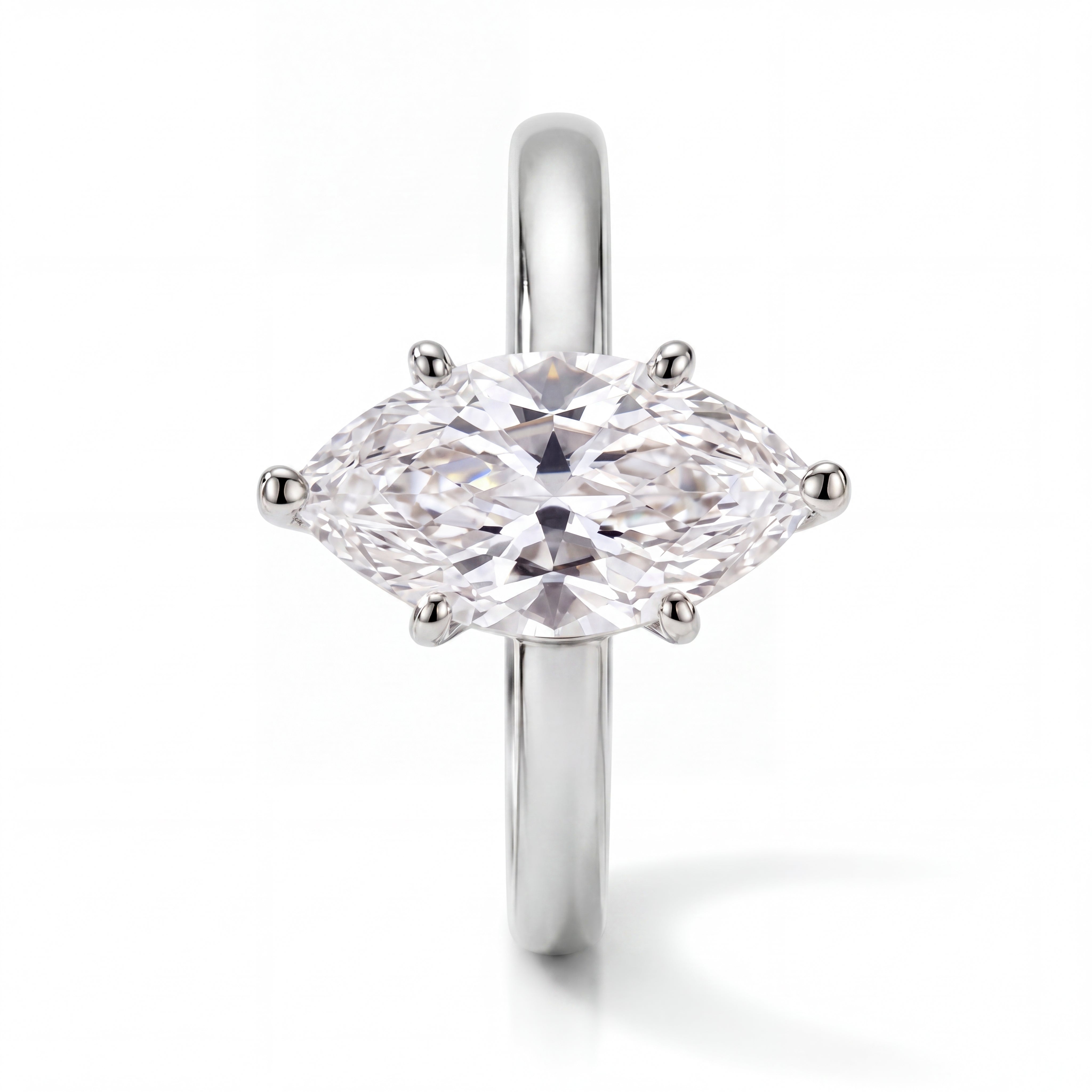 Navette Brillante Ring