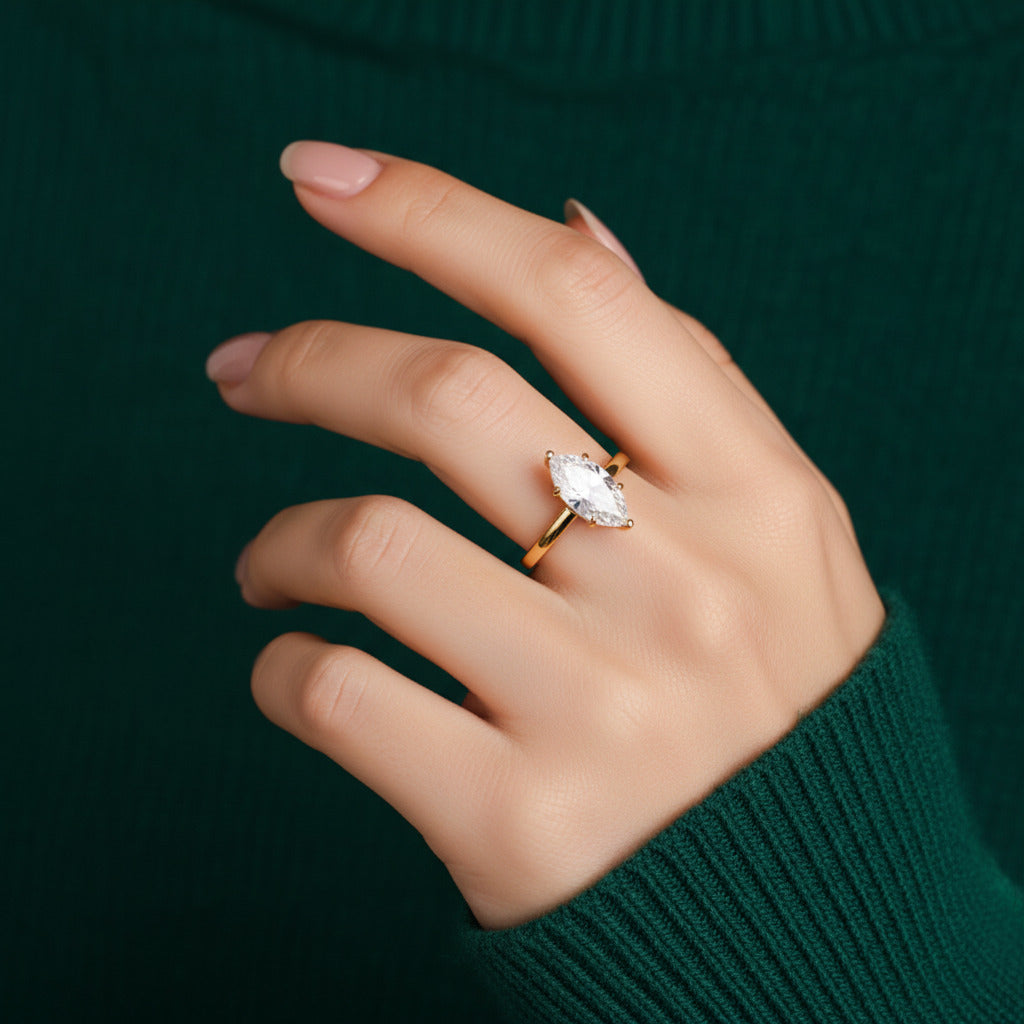 Navette Brillante Ring