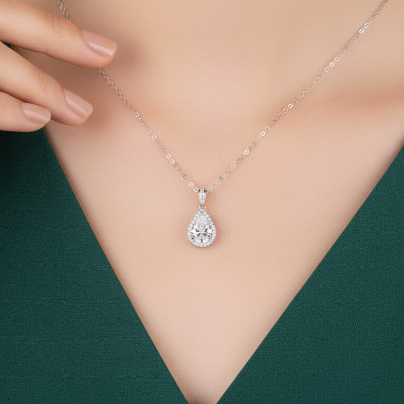 18K White Gold Vermeil, 18K White Gold Vermeil / Lifestyle