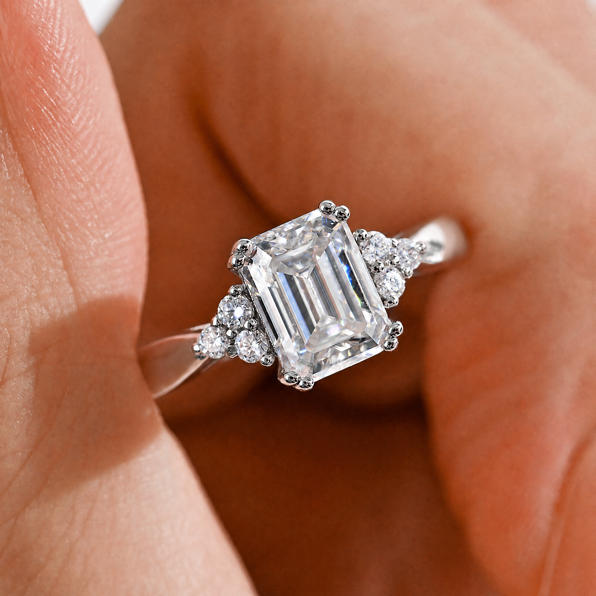 Émeraude Royale Bloom Ring