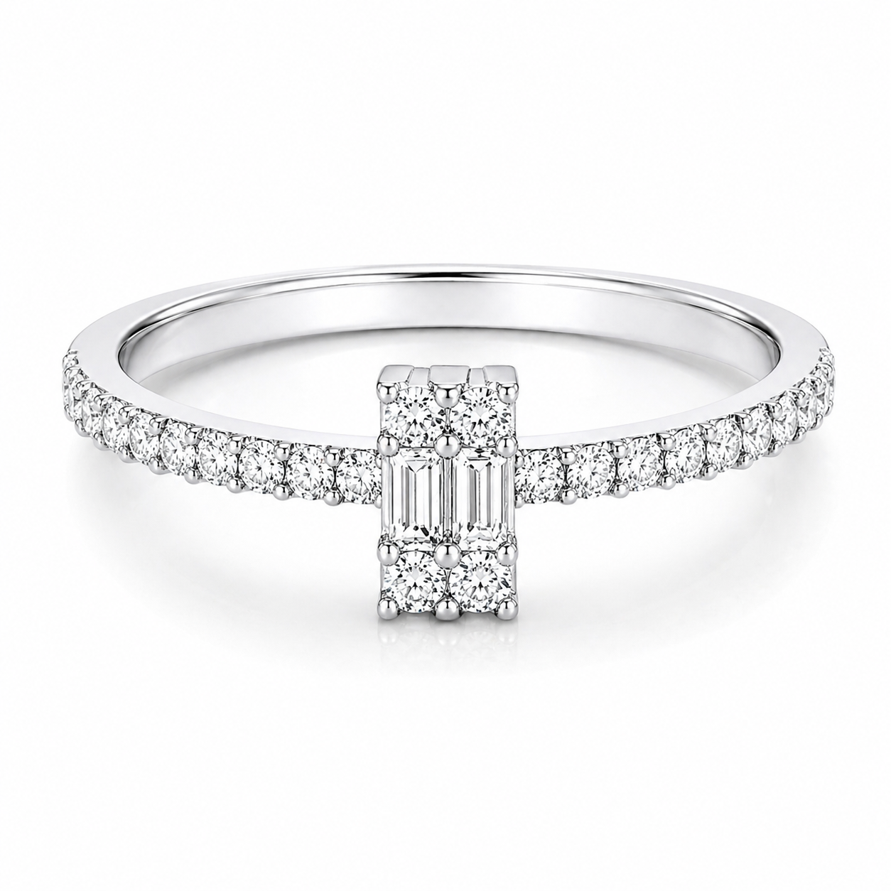 Évara Baguette Halo Ring