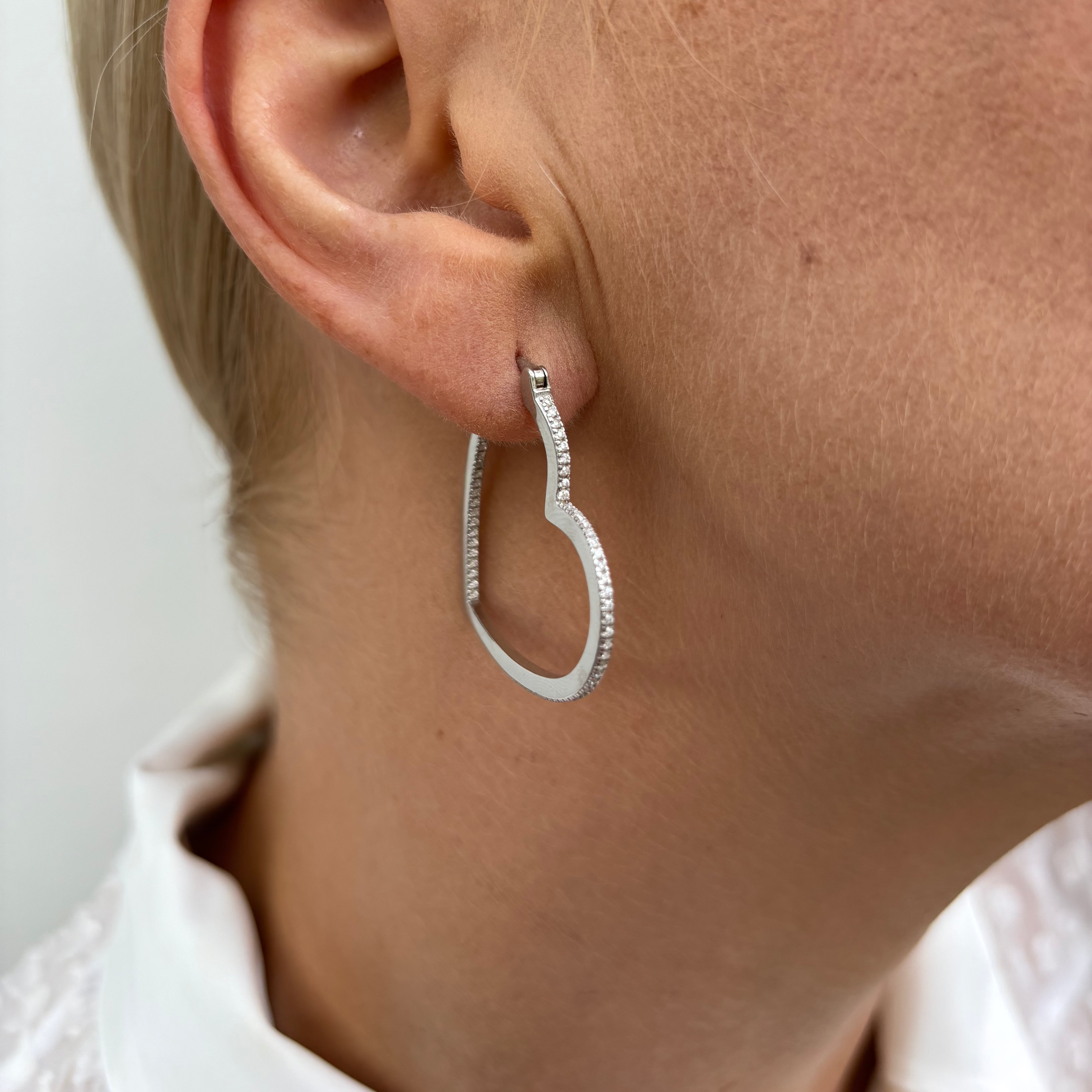Coeur Libre Earrings