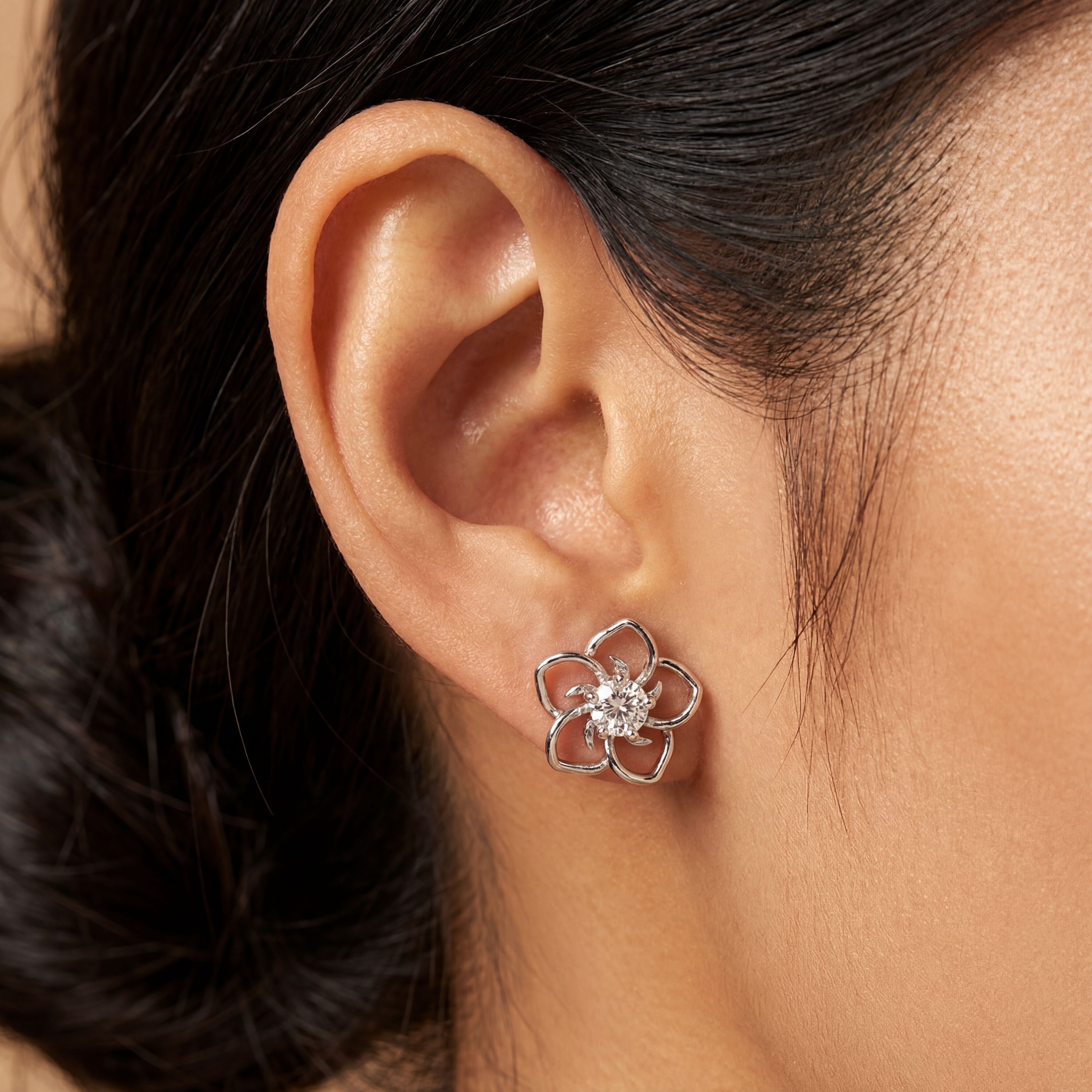Luméa Bloom Stud Earrings