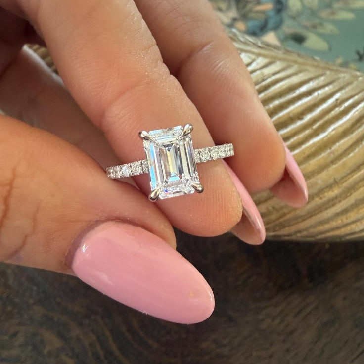 18K White Gold Vermeil, 18K White Gold Vermeil / Lifestyle