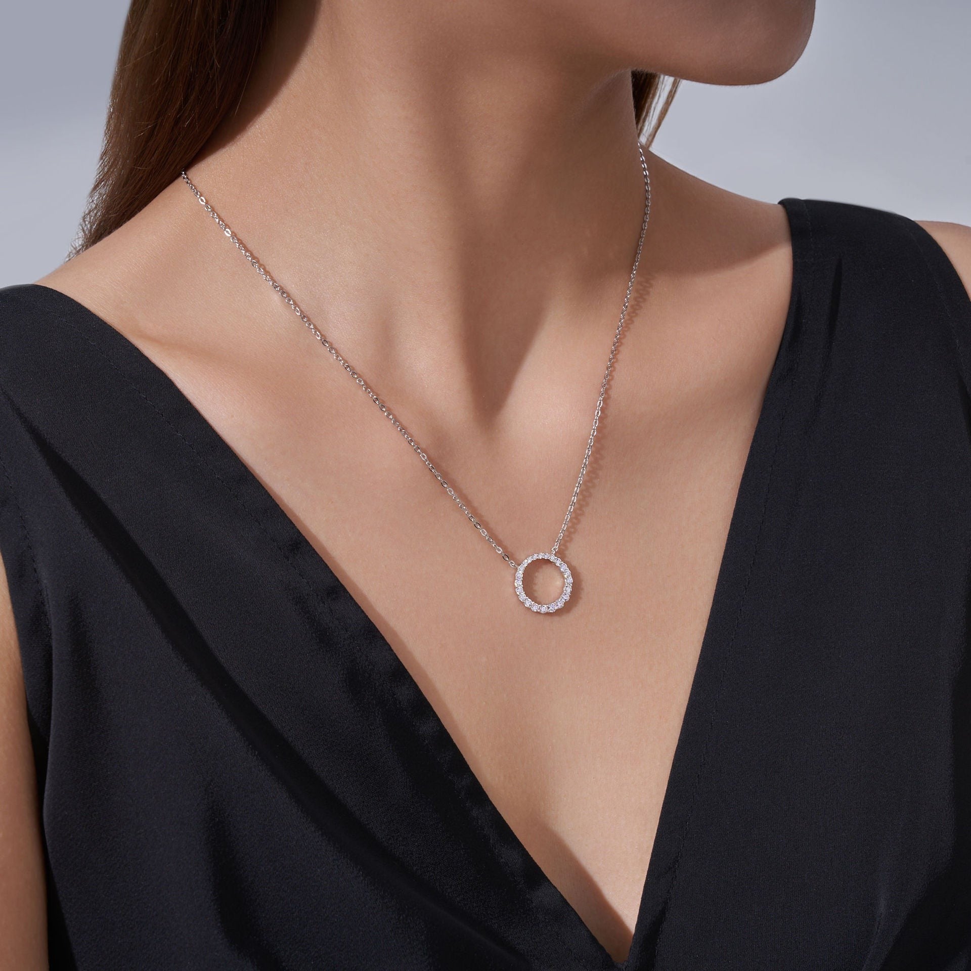 18K White Gold Vermeil, 18K White Gold Vermeil / Lifestyle