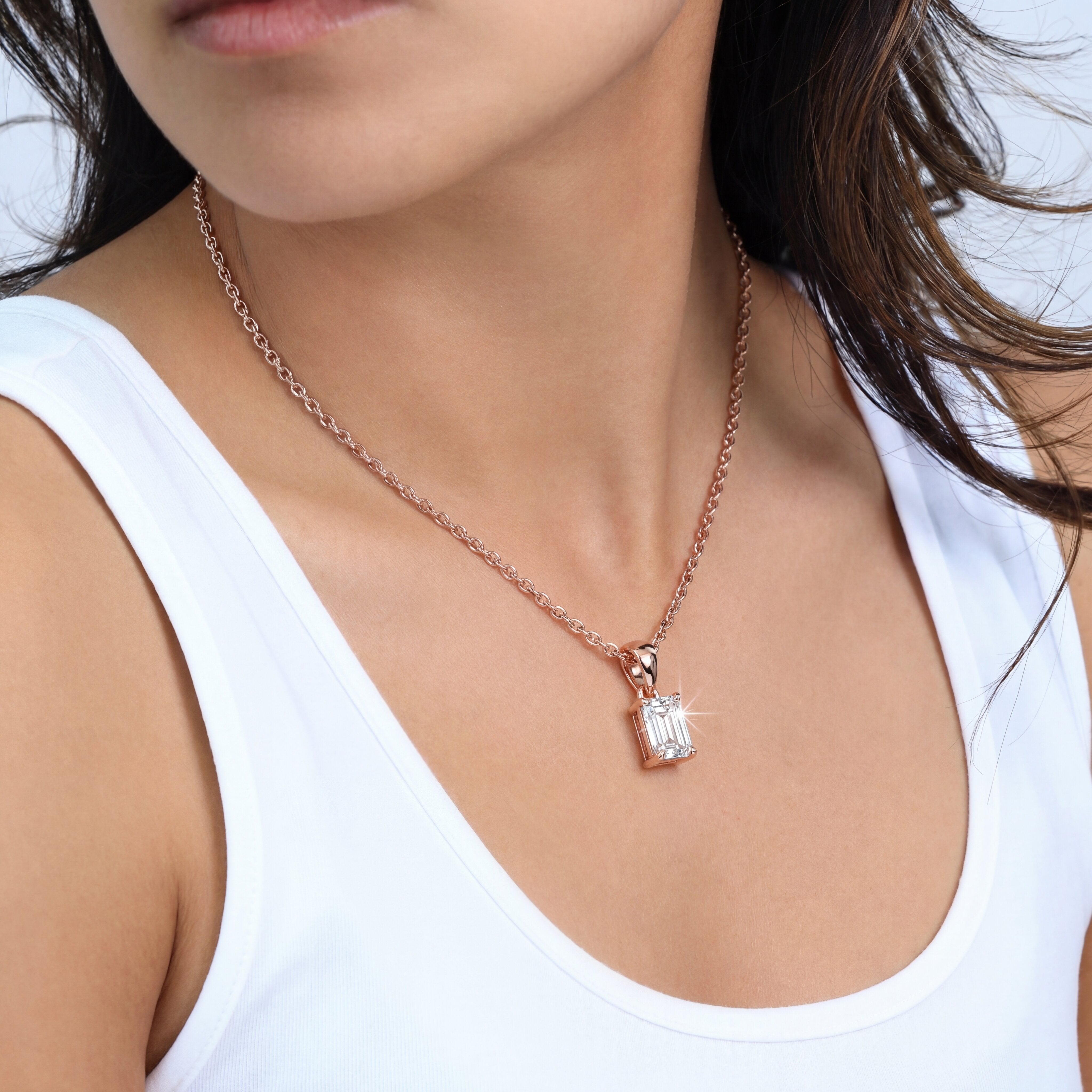 Classique Solitaire Necklace
