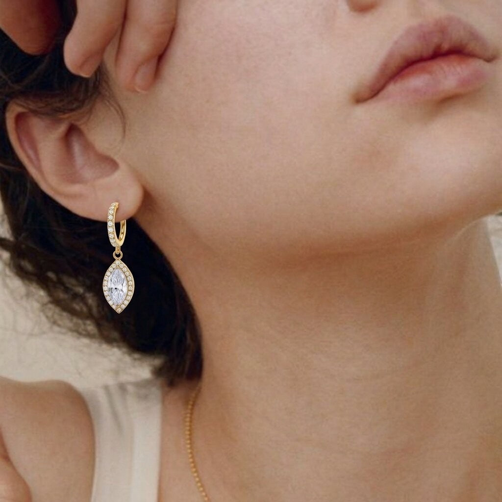 18K Yellow Gold Vermeil, 18K Yellow Gold Vermeil / Lifestyle