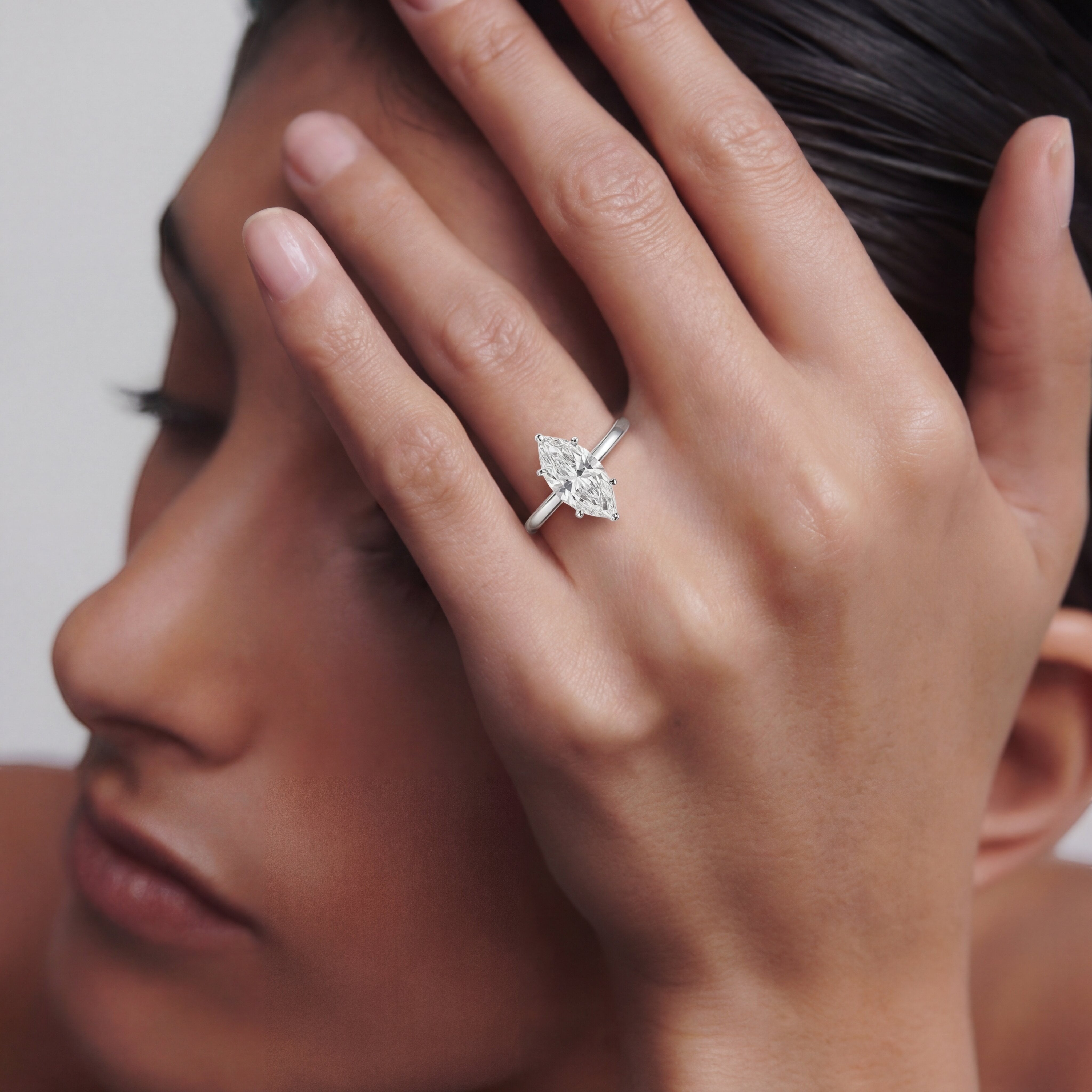 18K White Gold Vermeil, 18K White Gold Vermeil / Lifestyle, 18K White Gold Vermeil / 2.00 CARAT