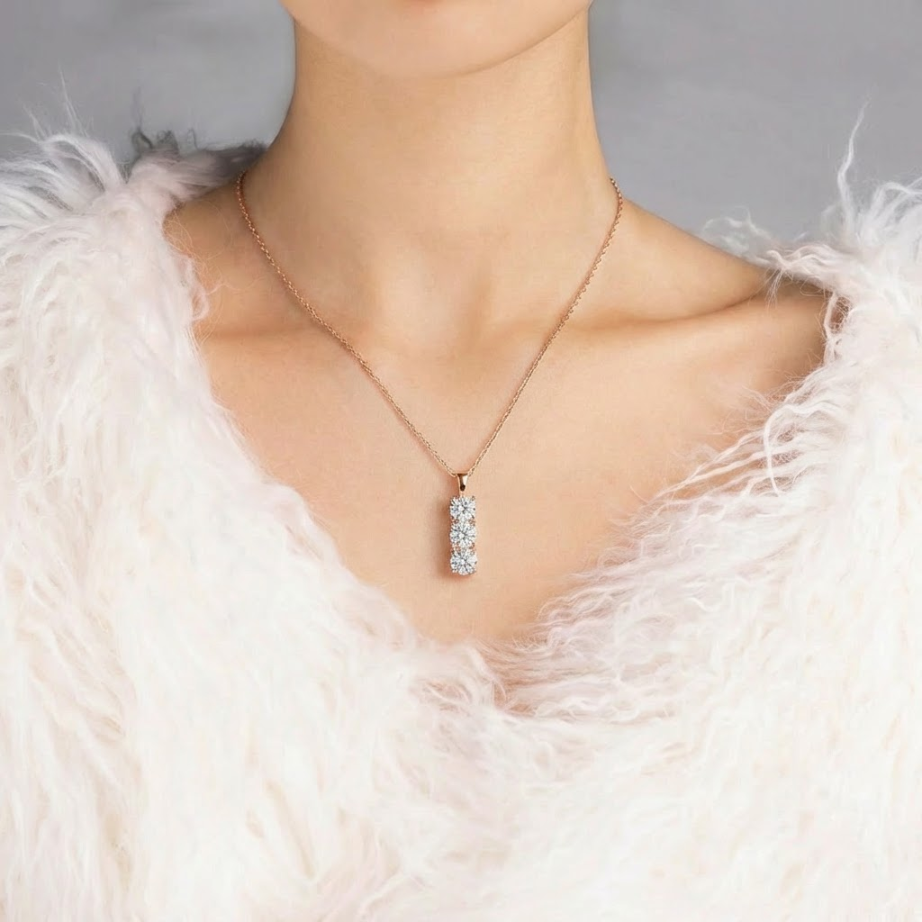 Trois Lumières Necklace