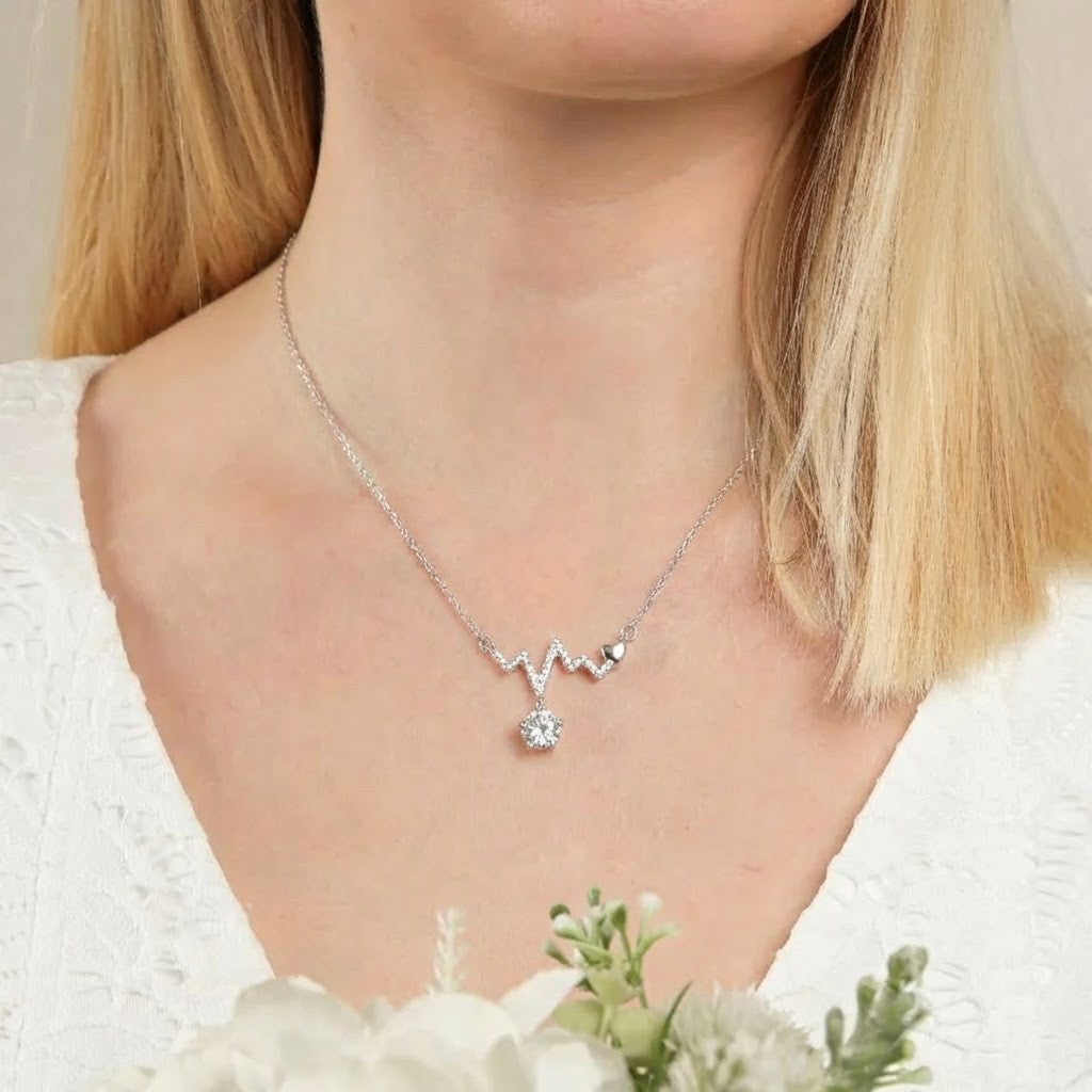 18K White Gold Vermeil, 18K White Gold Vermeil / Lifestyle