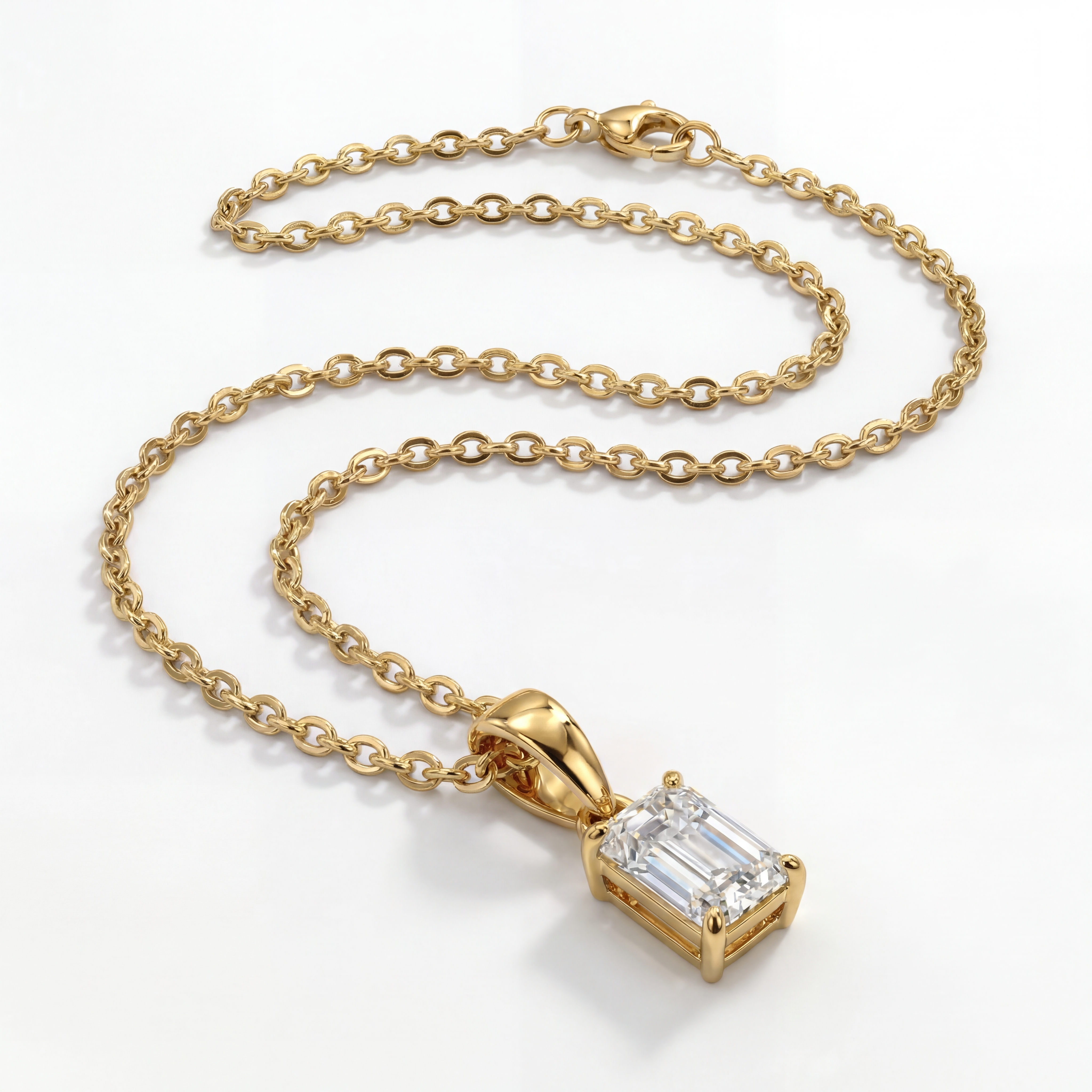 Classique Solitaire Necklace