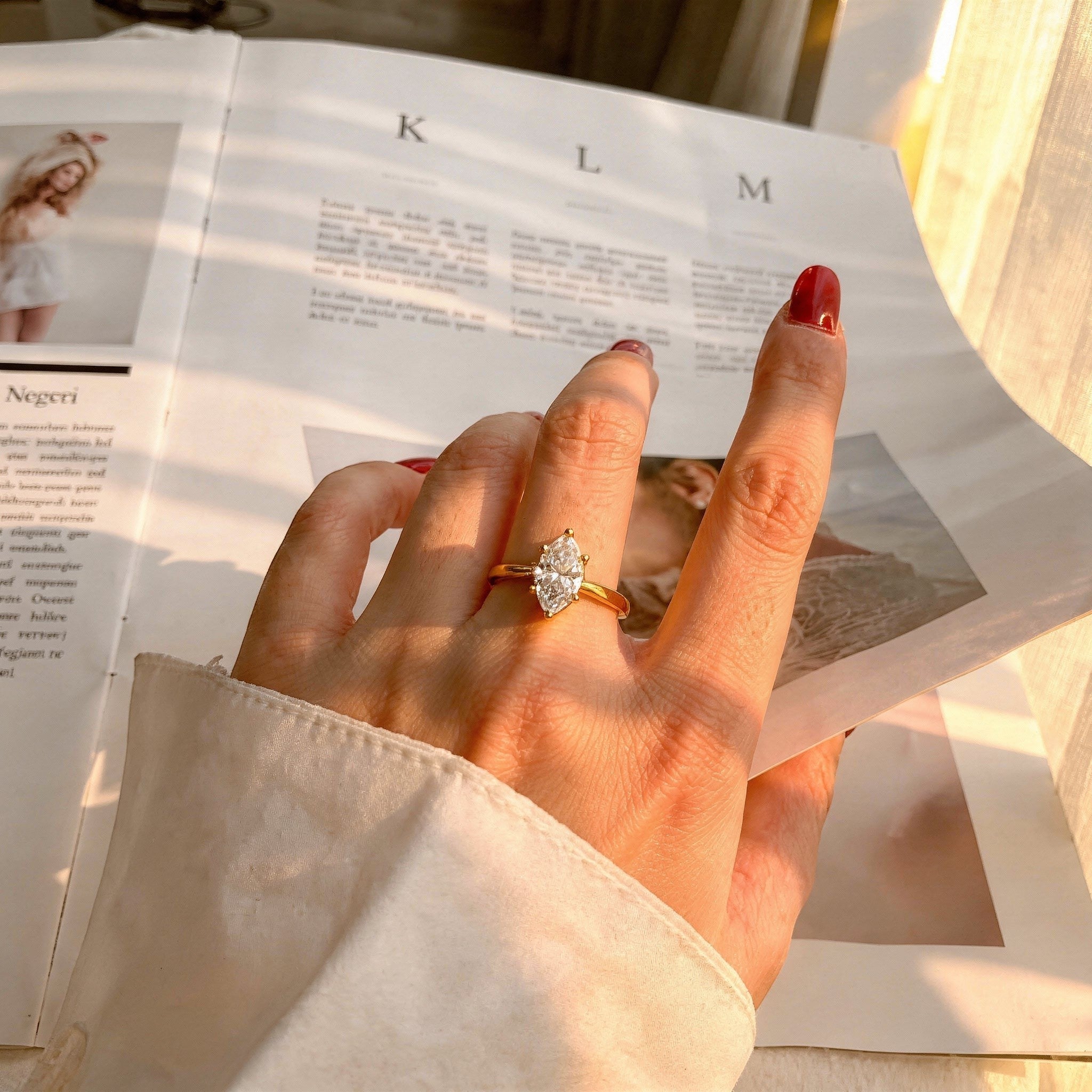 18K Yellow Gold Vermeil, 18K Yellow Gold Vermeil / Lifestyle, 18K Yellow Gold Vermeil / 1.00 CARAT