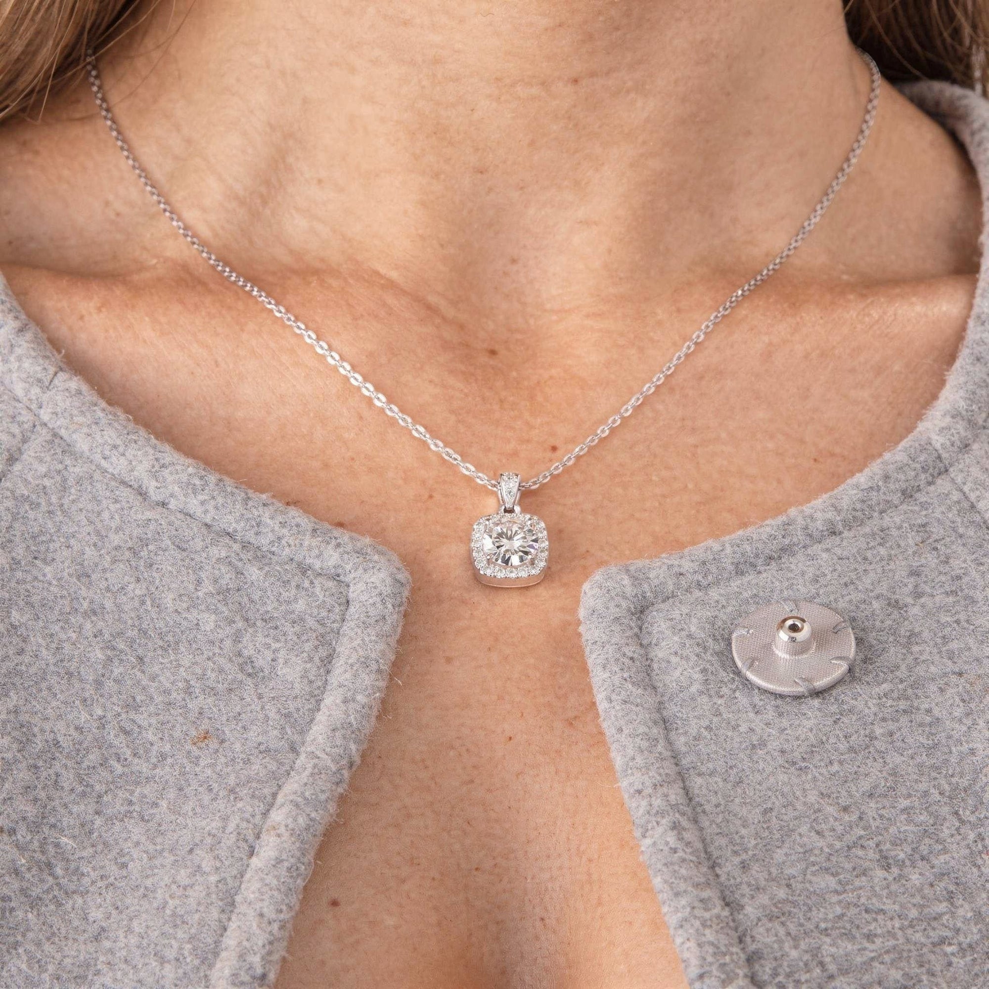 18K White Gold Vermeil, 18K White Gold Vermeil / Lifestyle