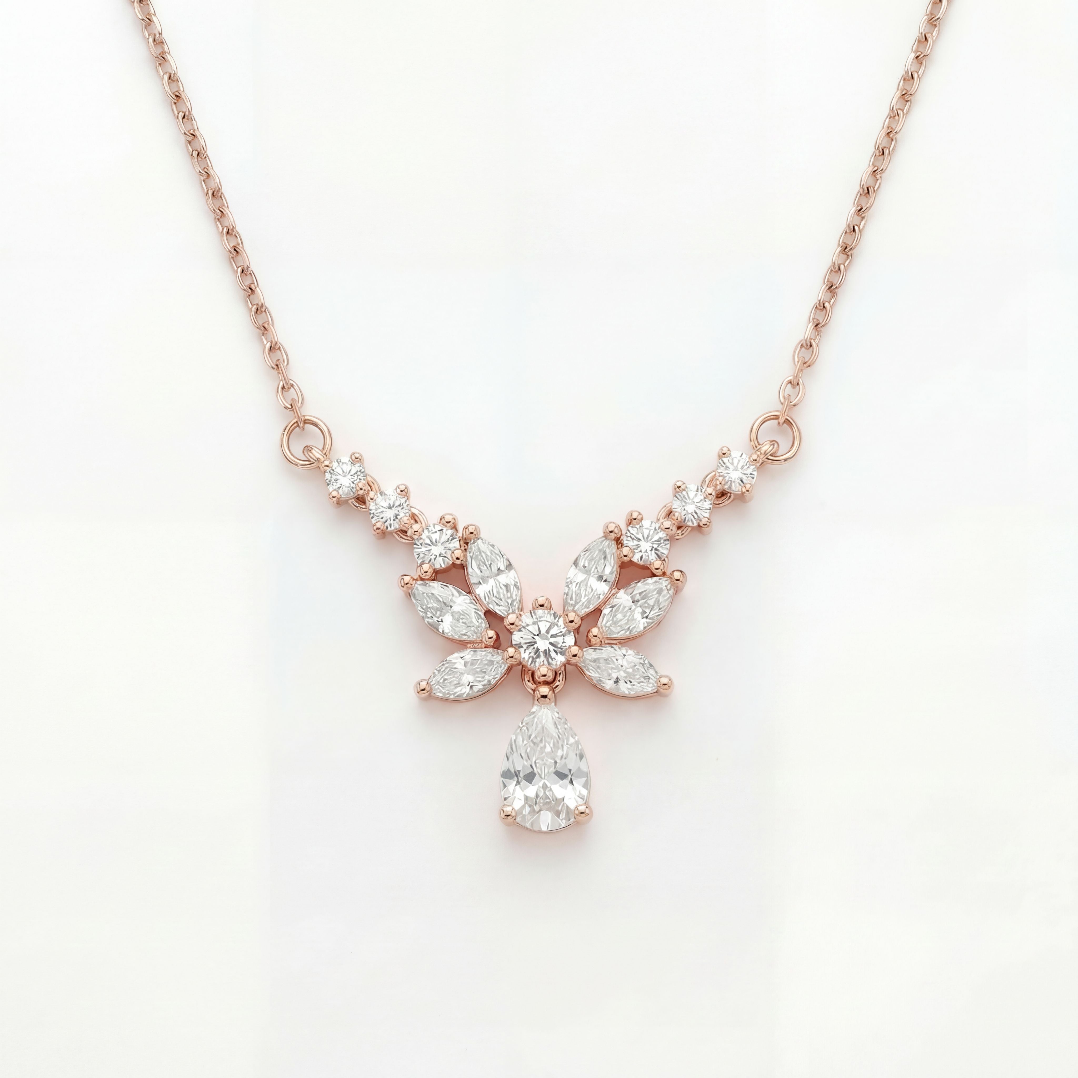 Aile Éclat Necklace