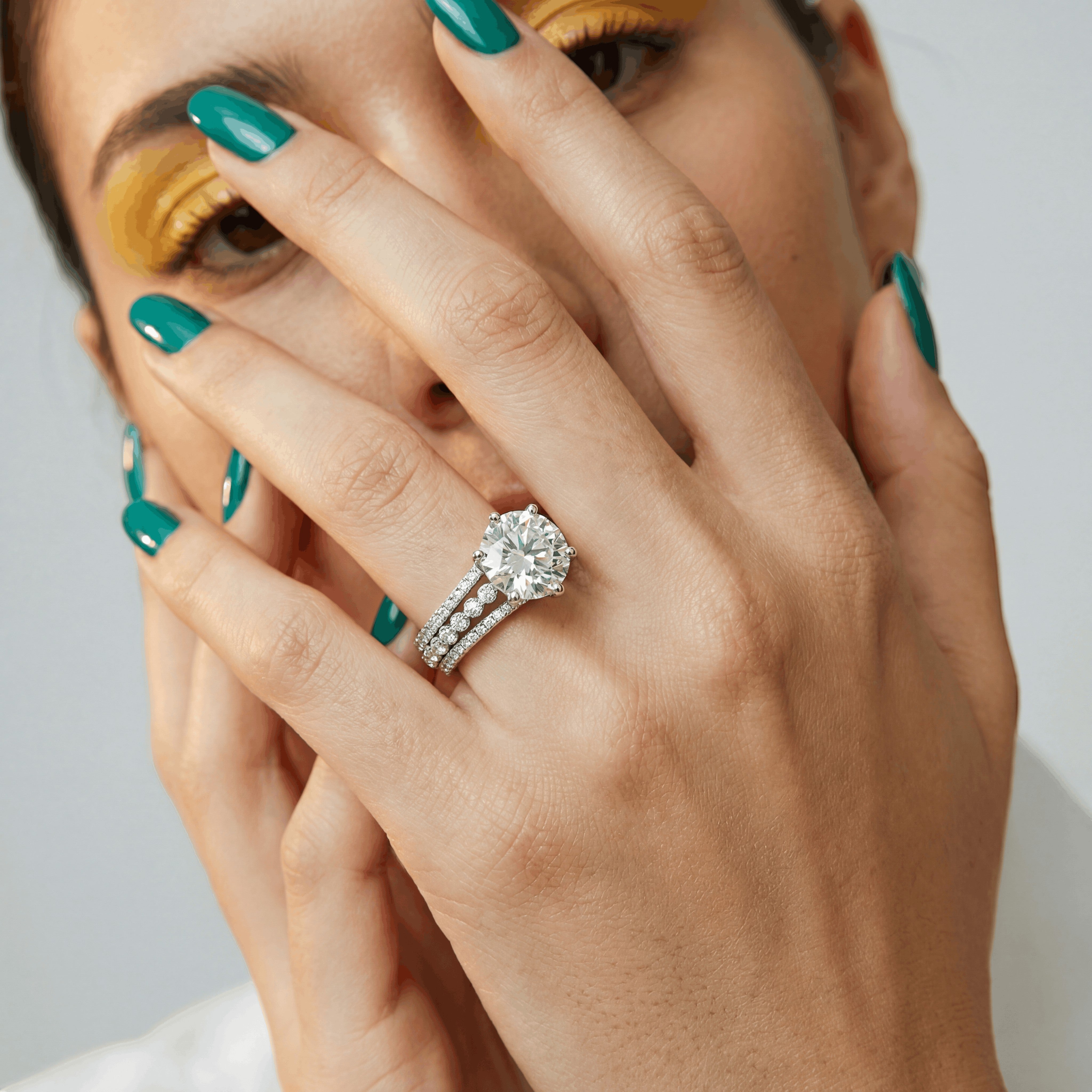 18K White Gold Vermeil, 18K White Gold Vermeil / Lifestyle