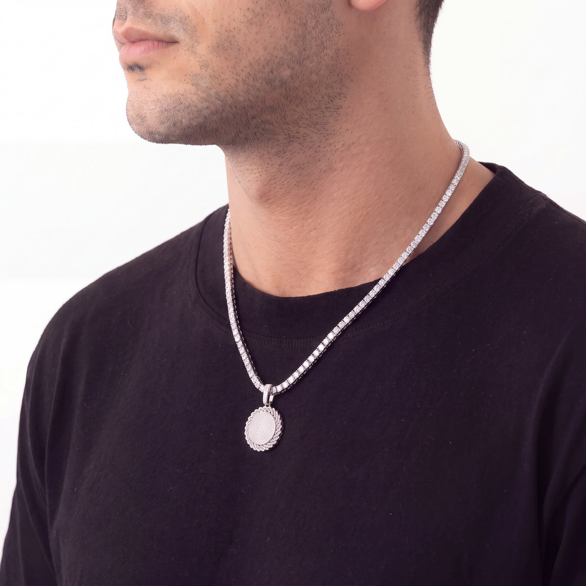 18K White Gold Vermeil, 18K White Gold Vermeil / Lifestyle