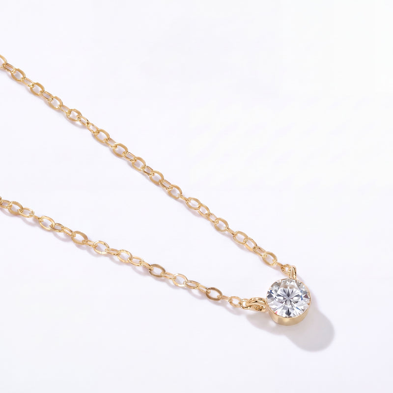 Lumière Solitaire Necklace