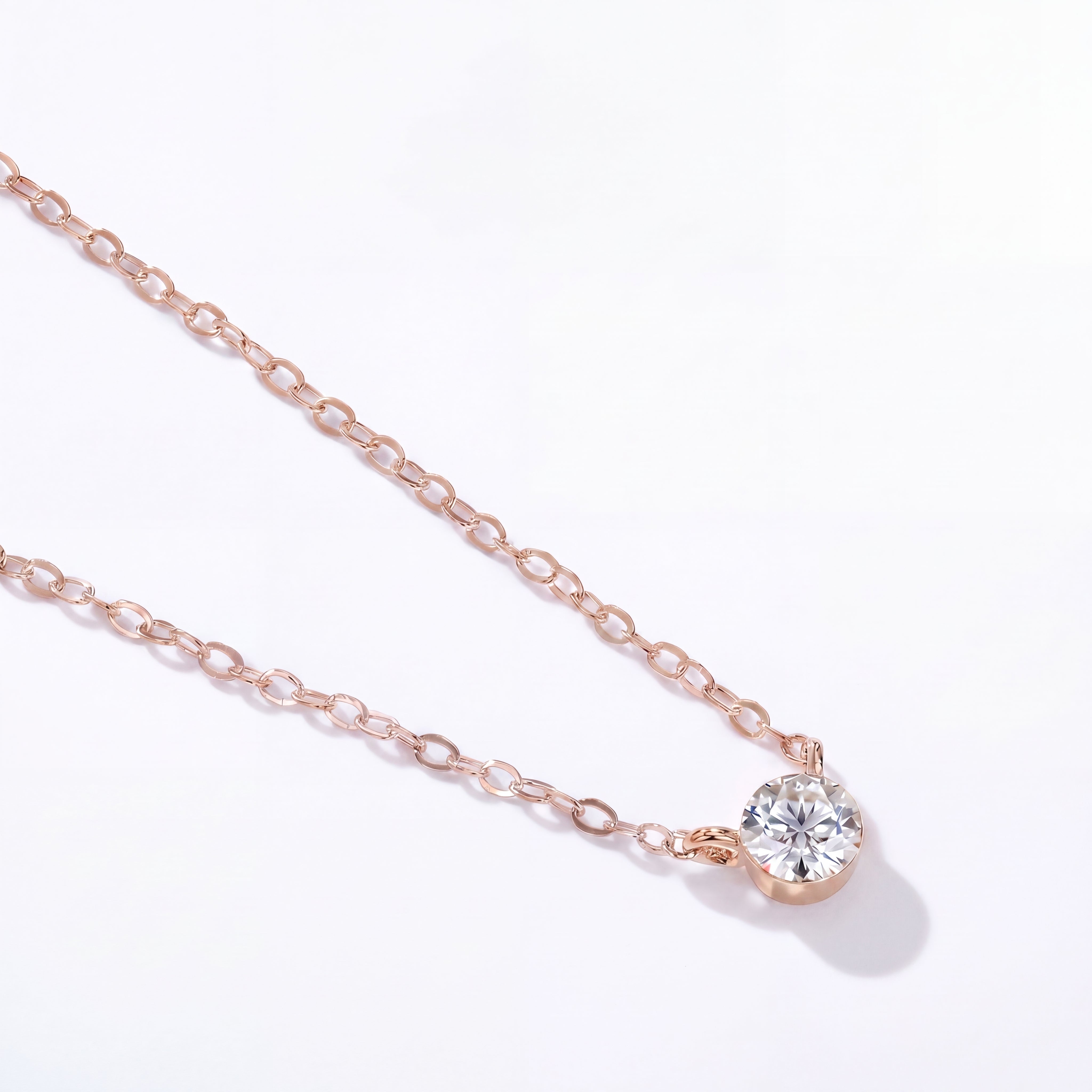 Lumière Solitaire Necklace