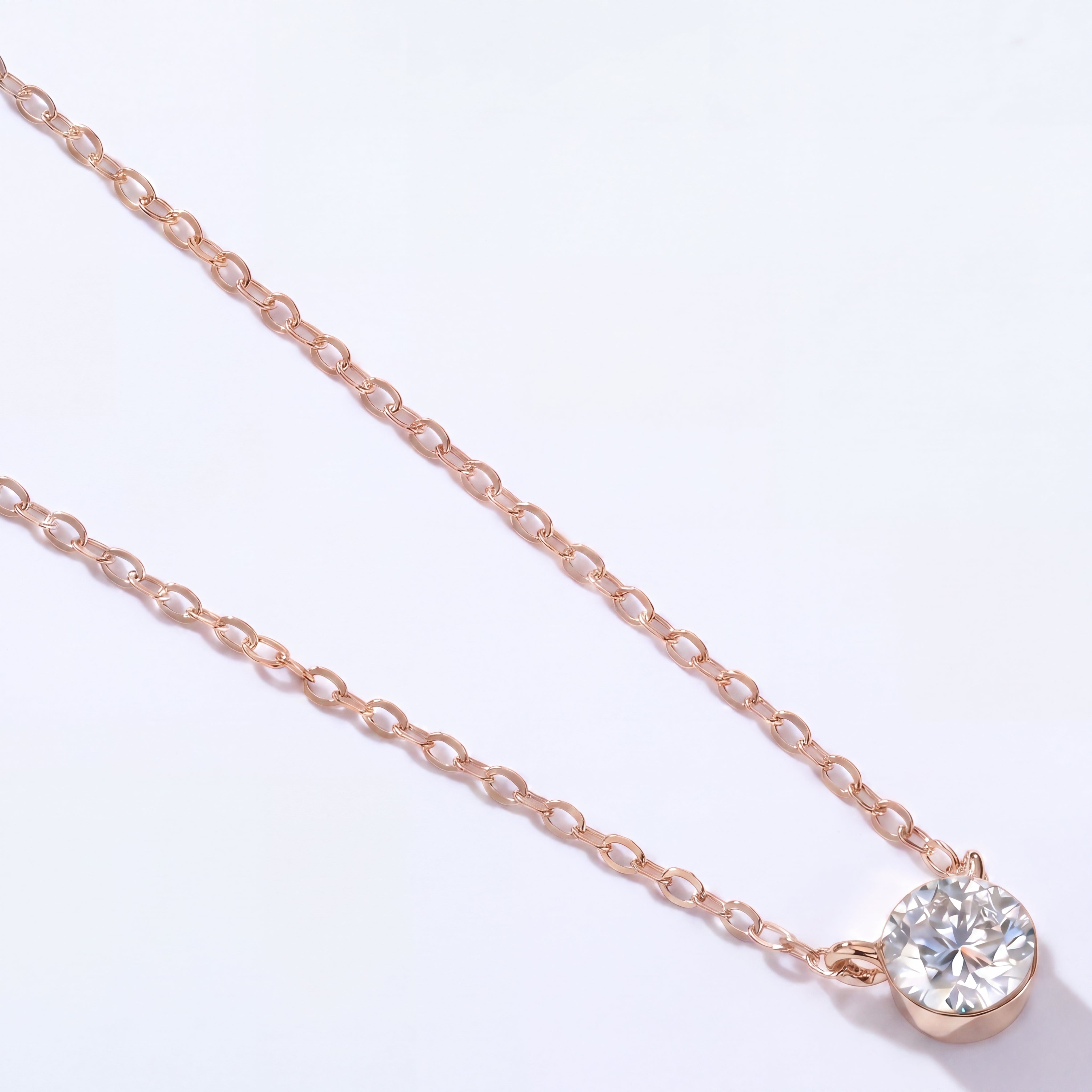 Lumière Solitaire Necklace