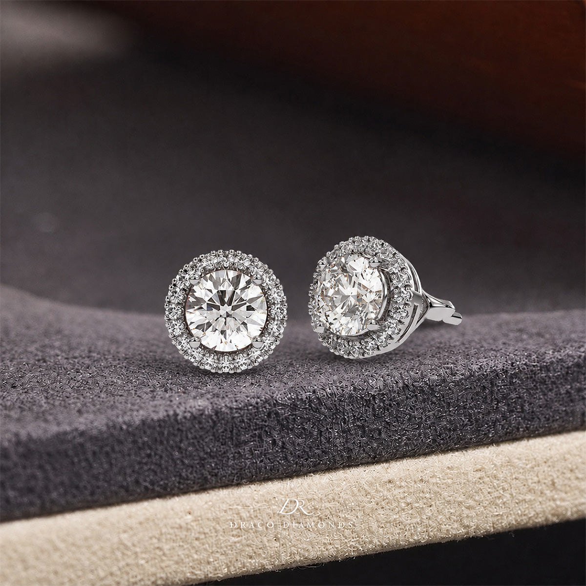18K White Gold Vermeil, 18K White Gold Vermeil / Lifestyle