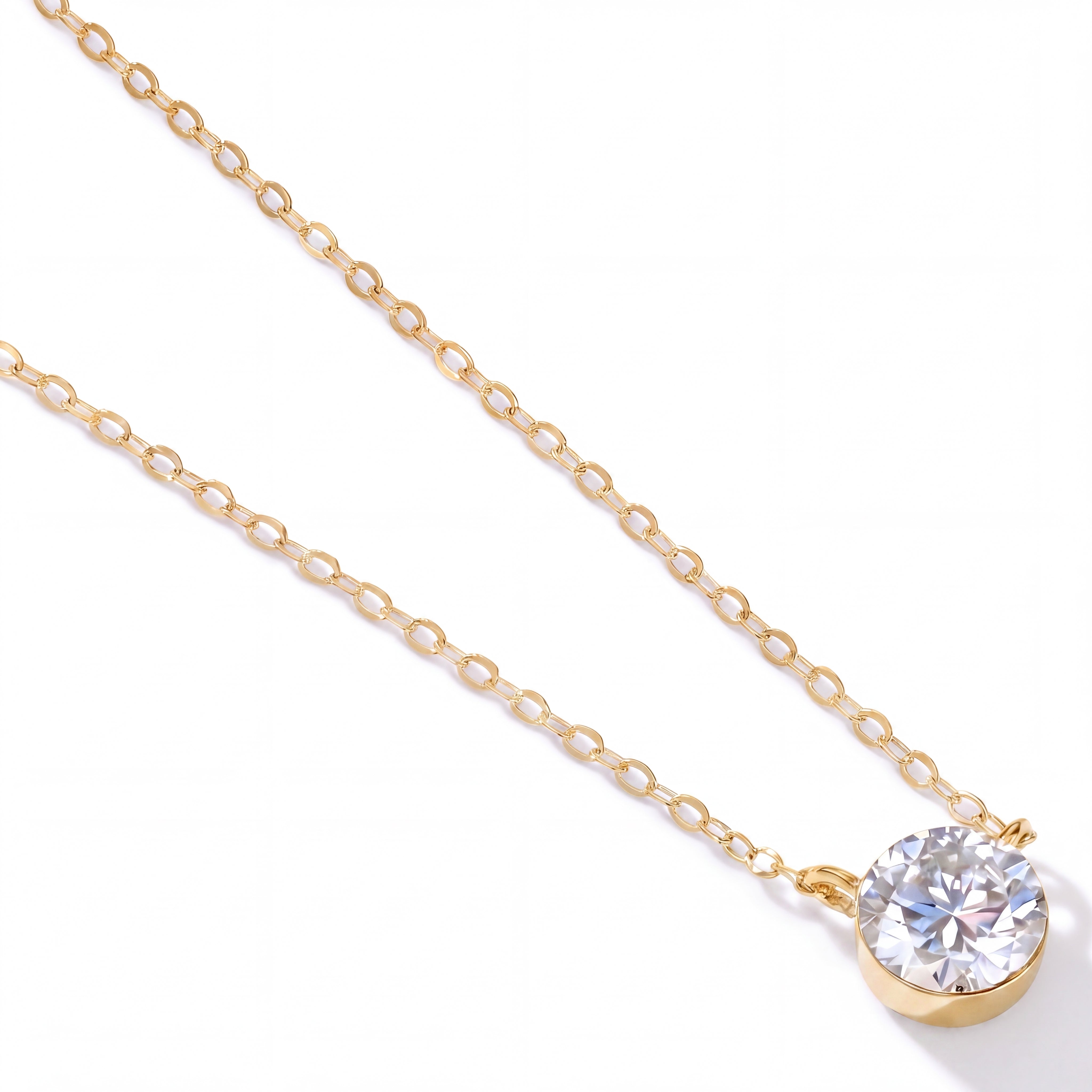 Lumière Solitaire Necklace