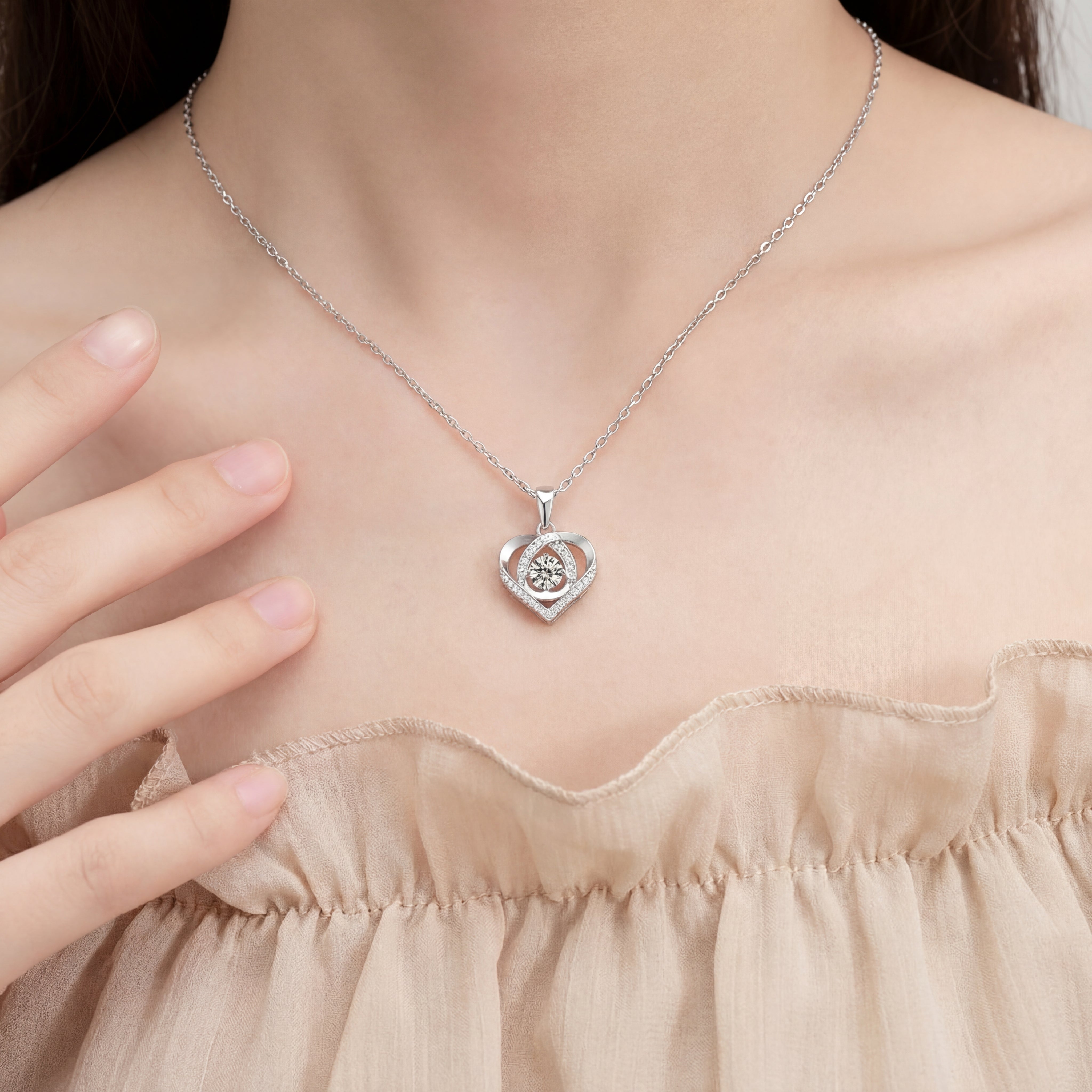 Cœur Halo Essence Necklace
