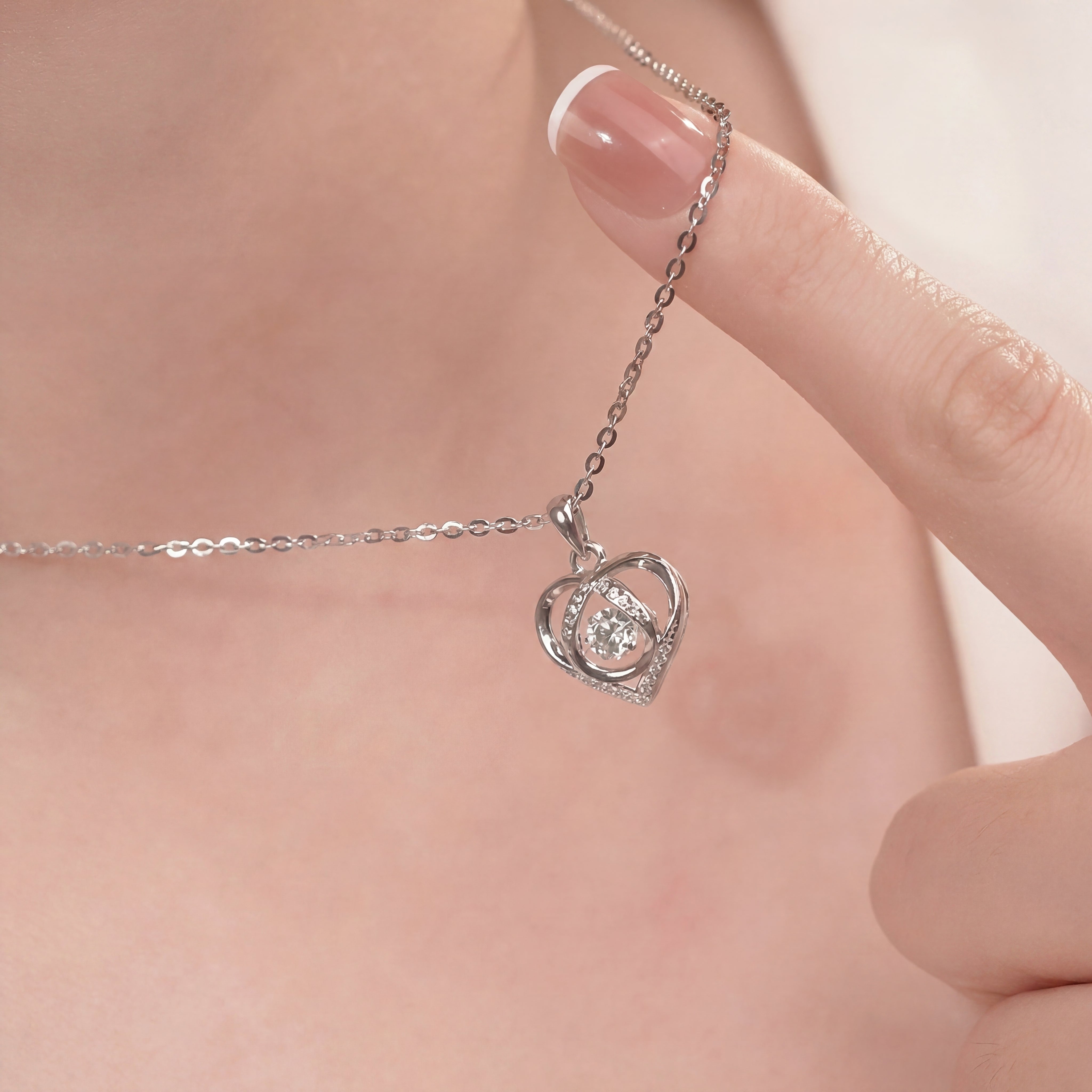 Cœur Halo Essence Necklace