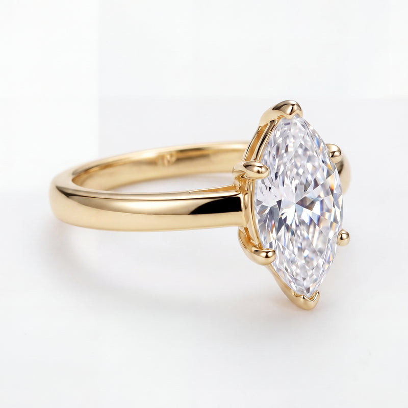 Maréva Solitaire Ring