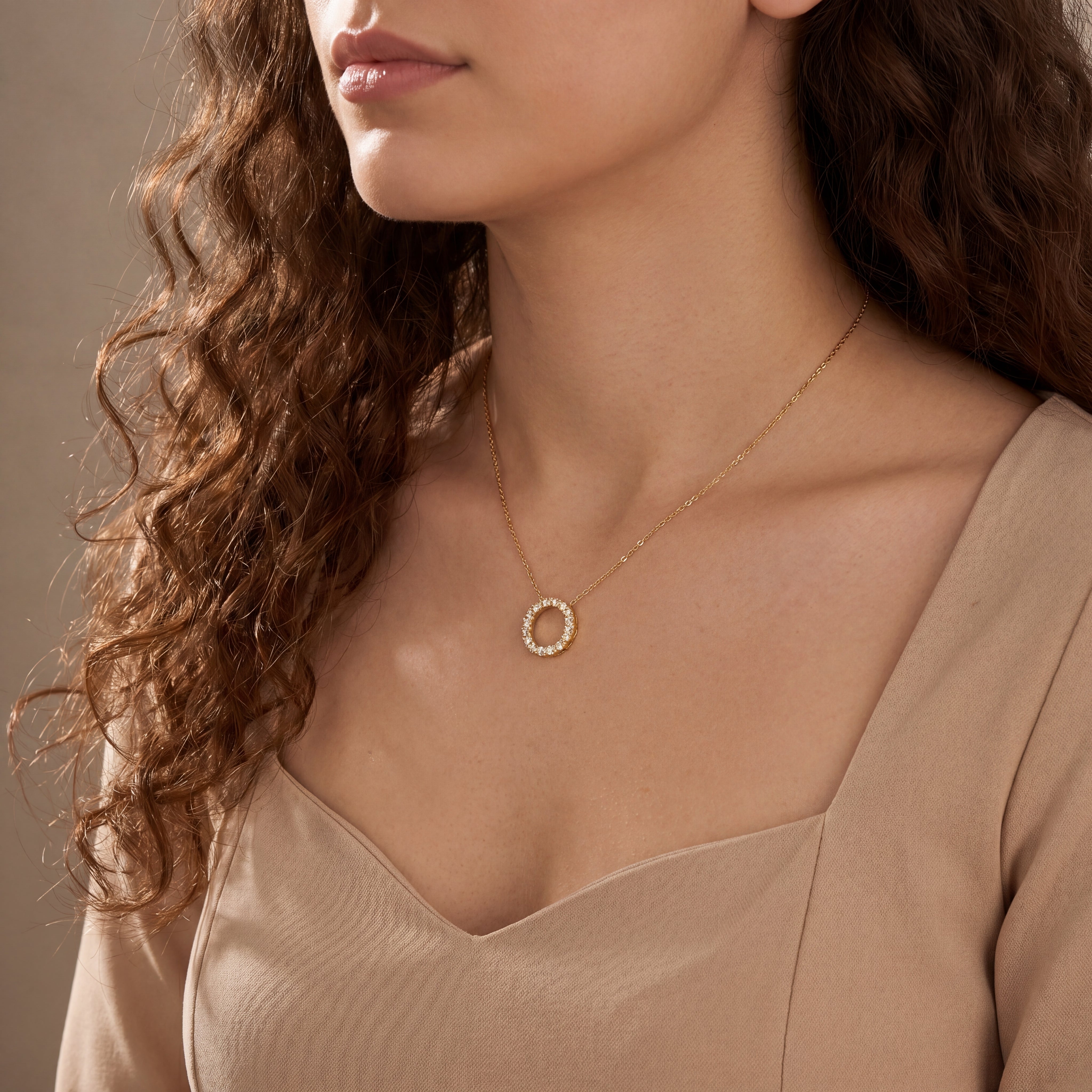 Eterna Circle Necklace