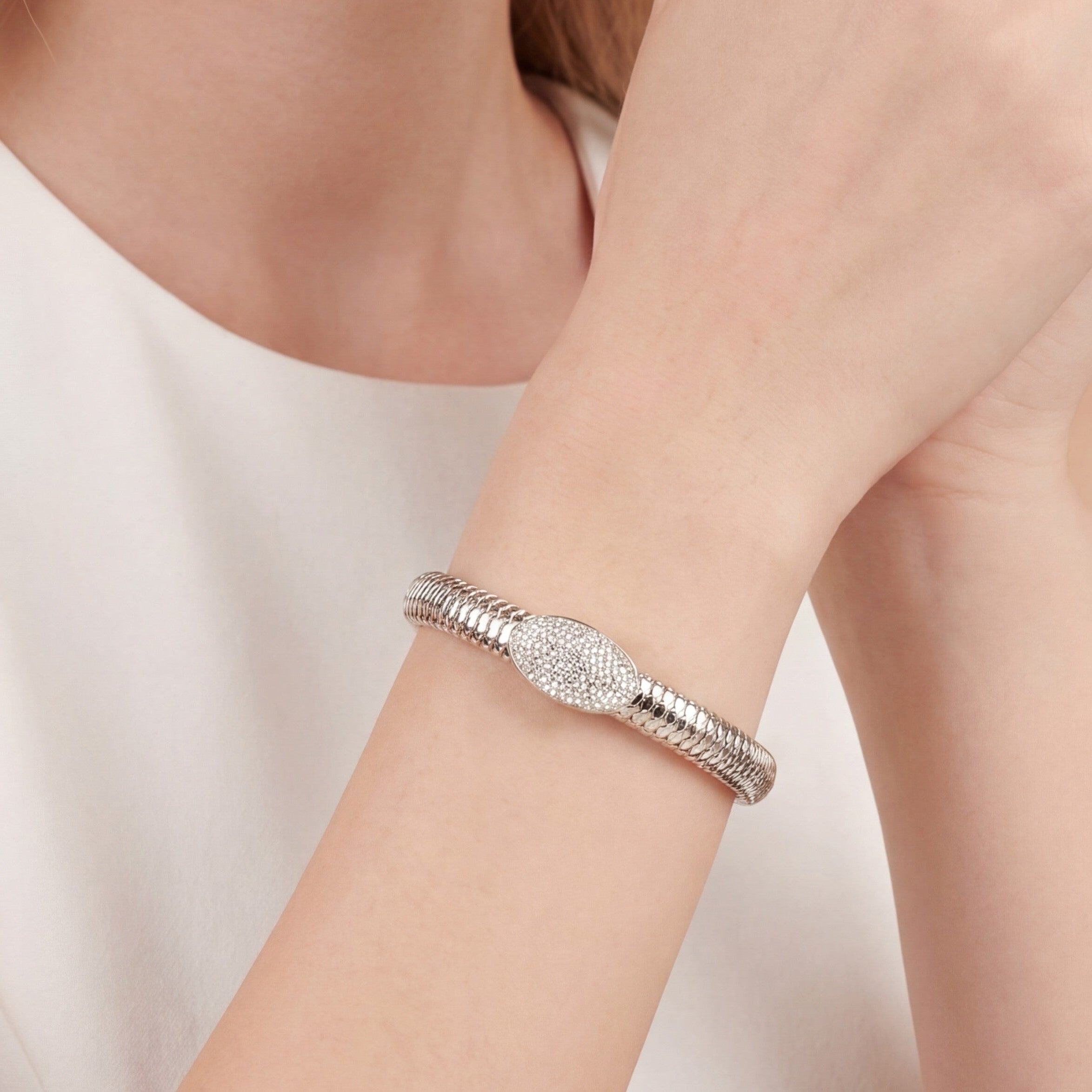 Lumière Flex Bangle