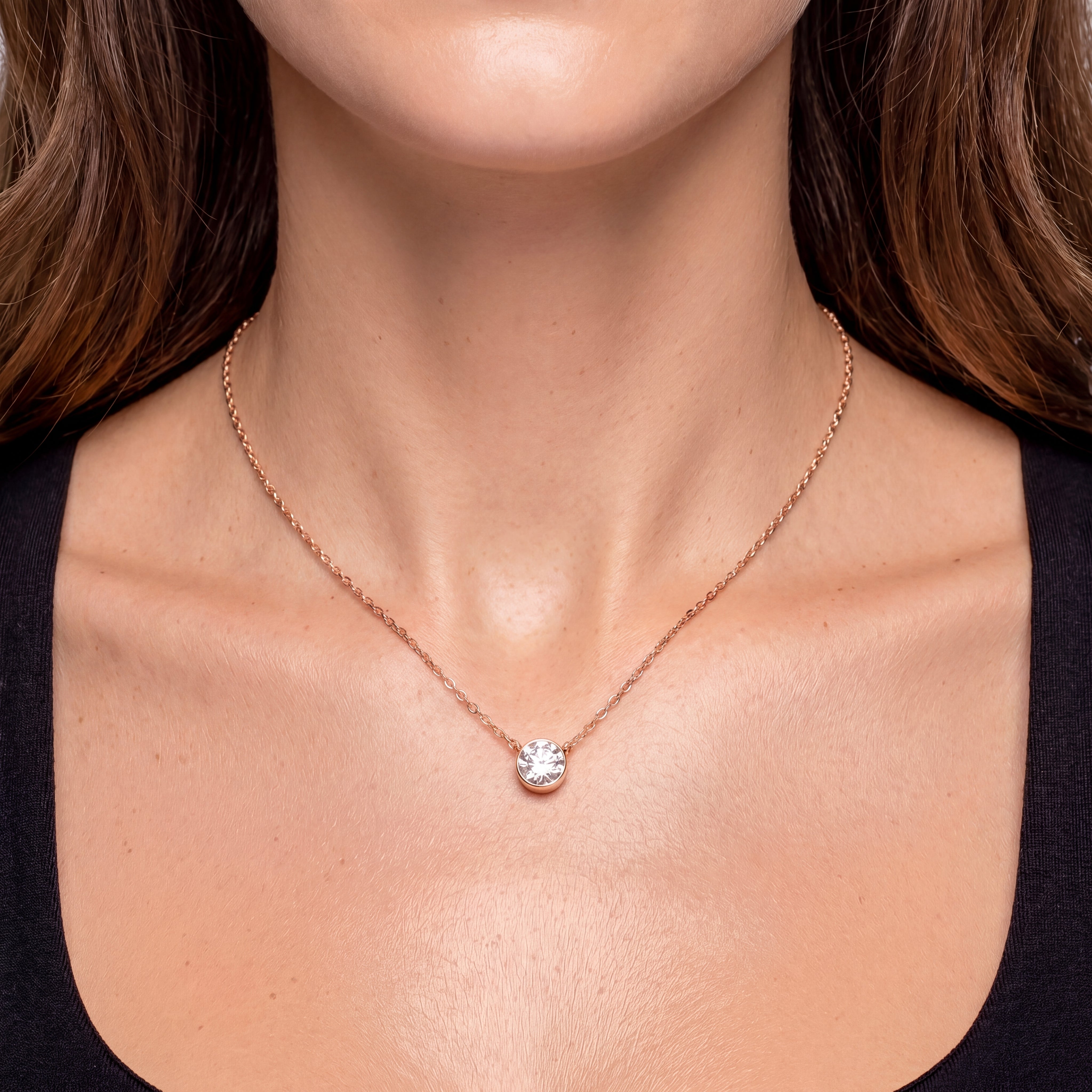 Lumière Solitaire Necklace