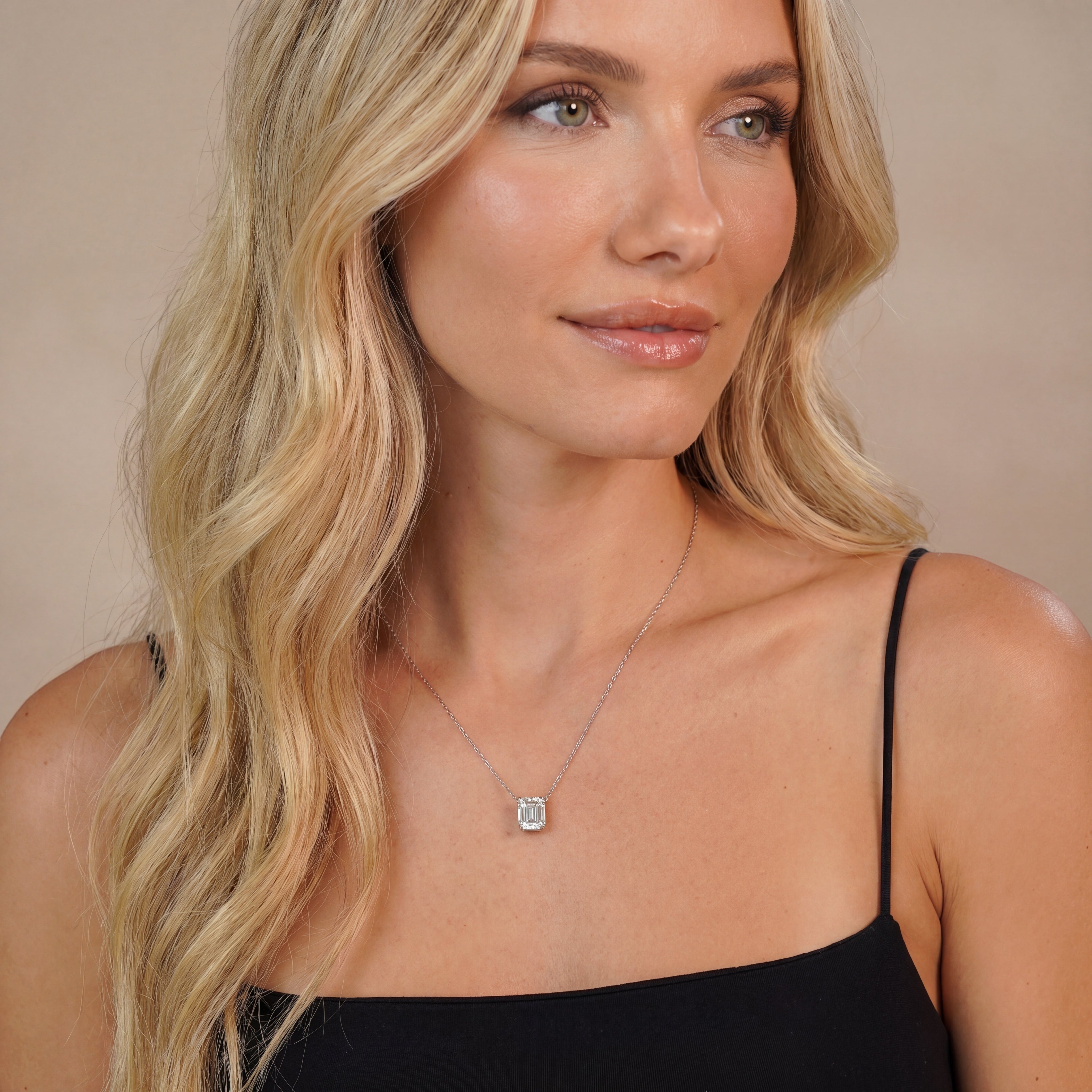 18K White Gold Vermeil, 18K White Gold Vermeil / Lifestyle