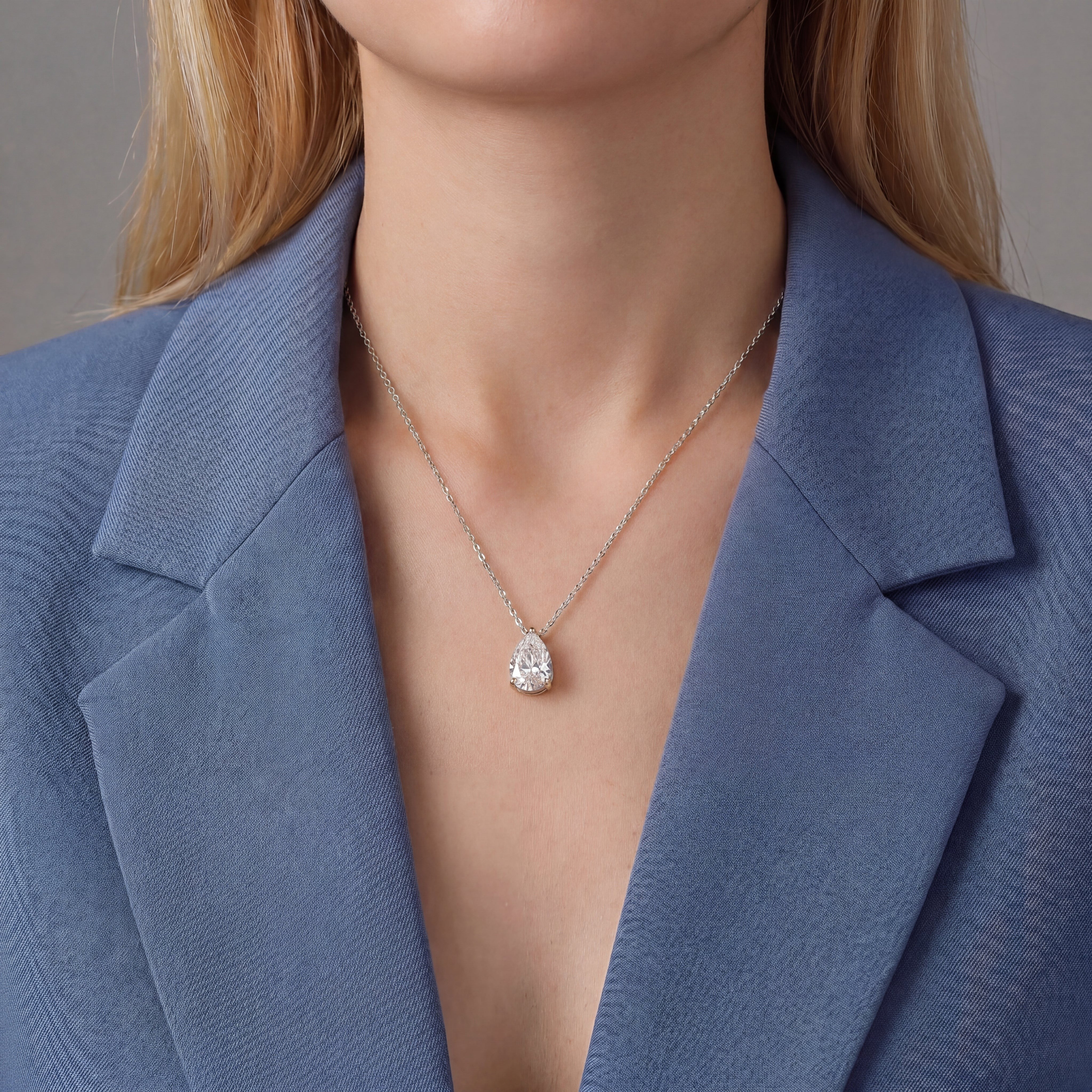 18K White Gold Vermeil, 18K White Gold Vermeil / Lifestyle