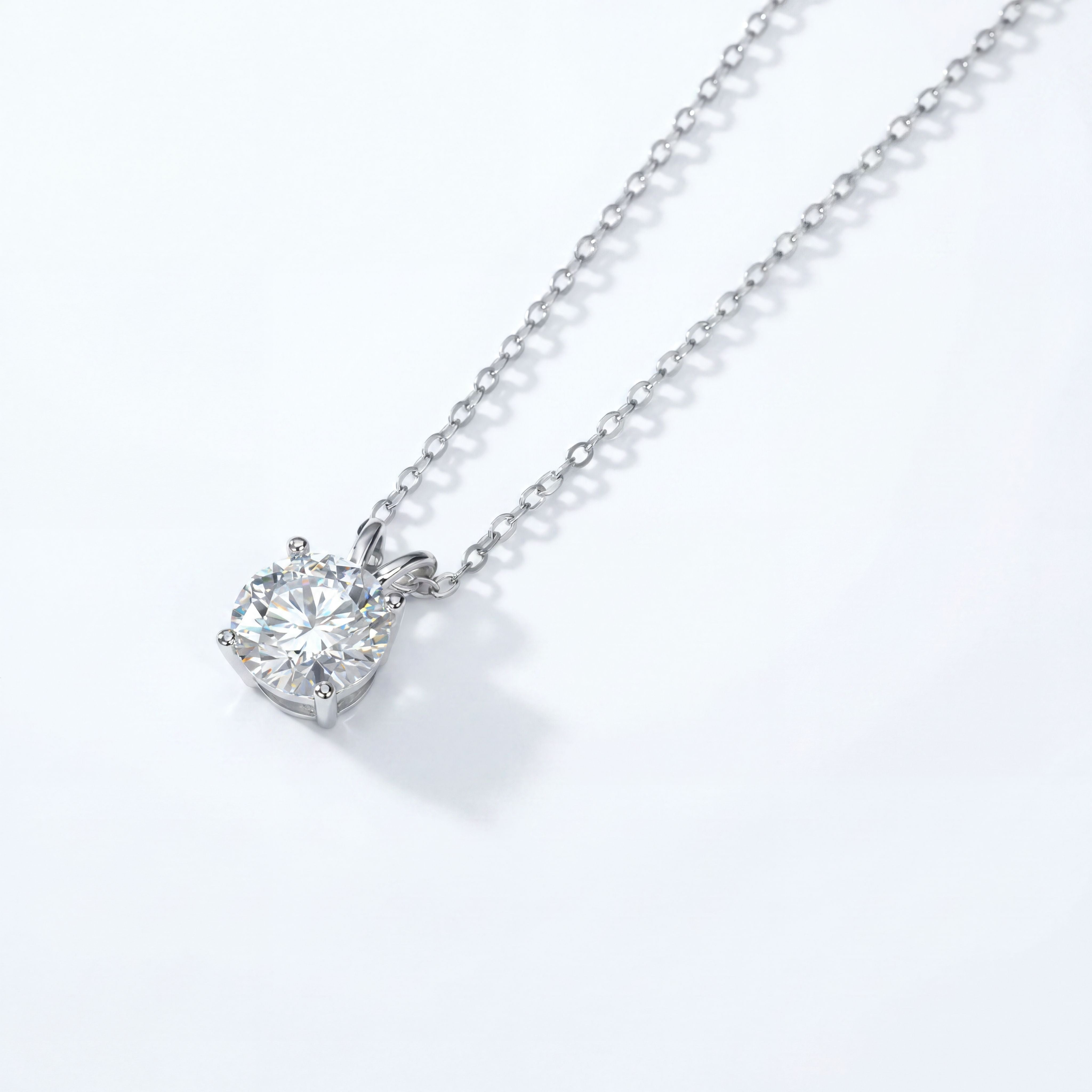 Vérité Lumière Necklace