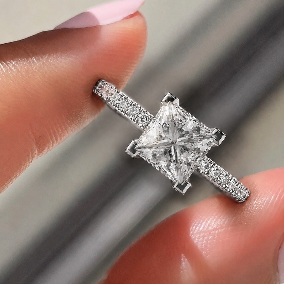 18K White Gold Vermeil, 18K White Gold Vermeil / Lifestyle