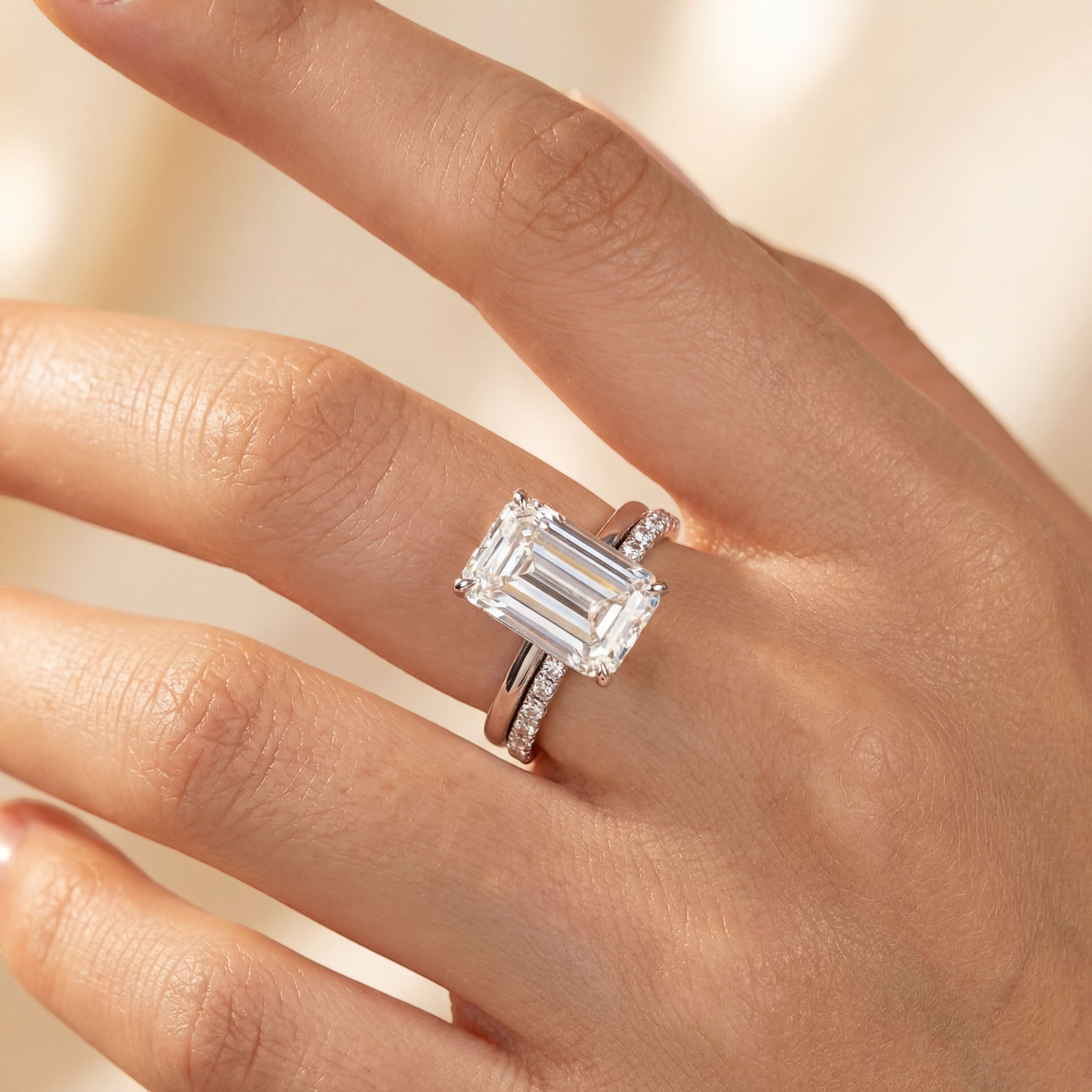 18K White Gold Vermeil, 18K White Gold Vermeil / Lifestyle