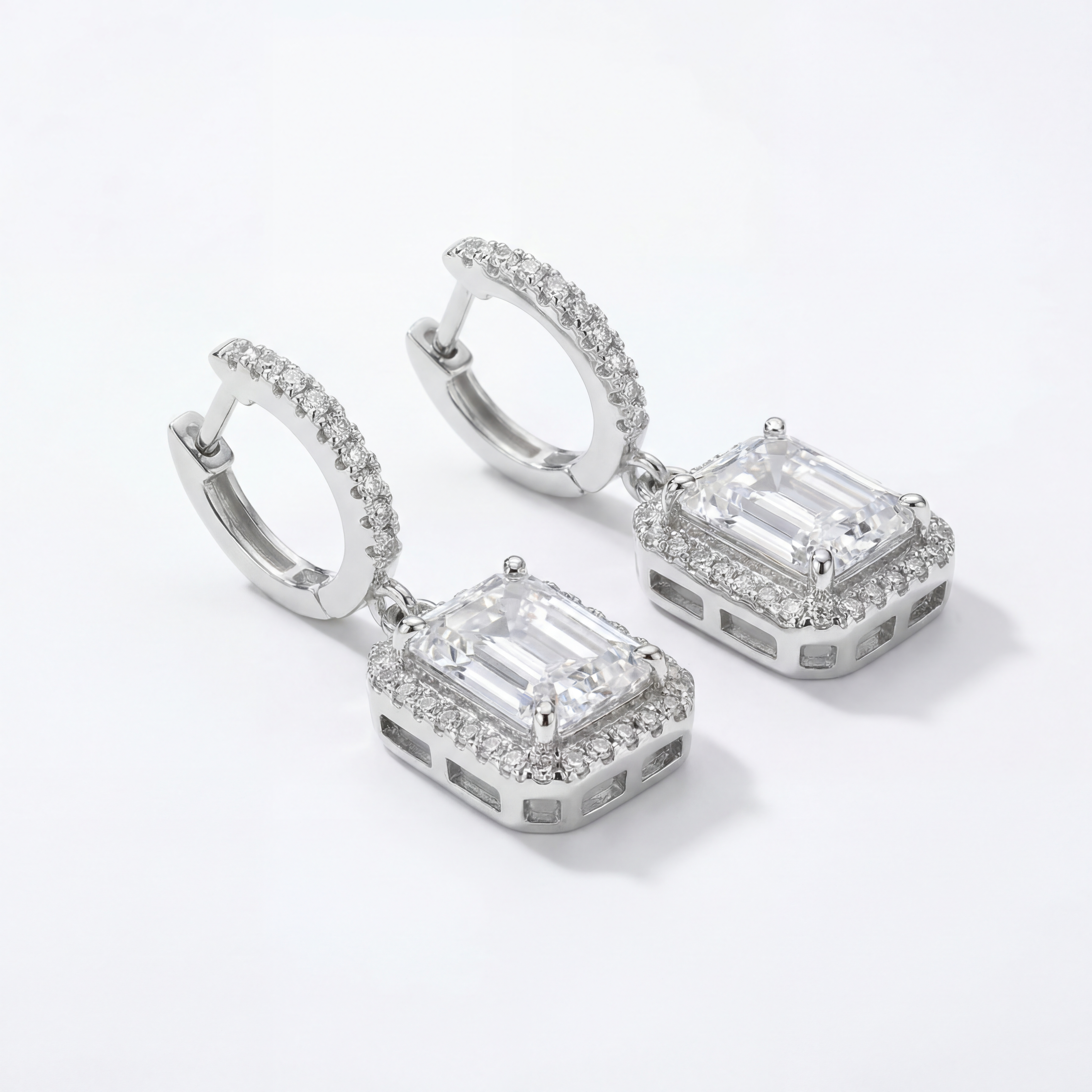 Lumière Élancée Earrings