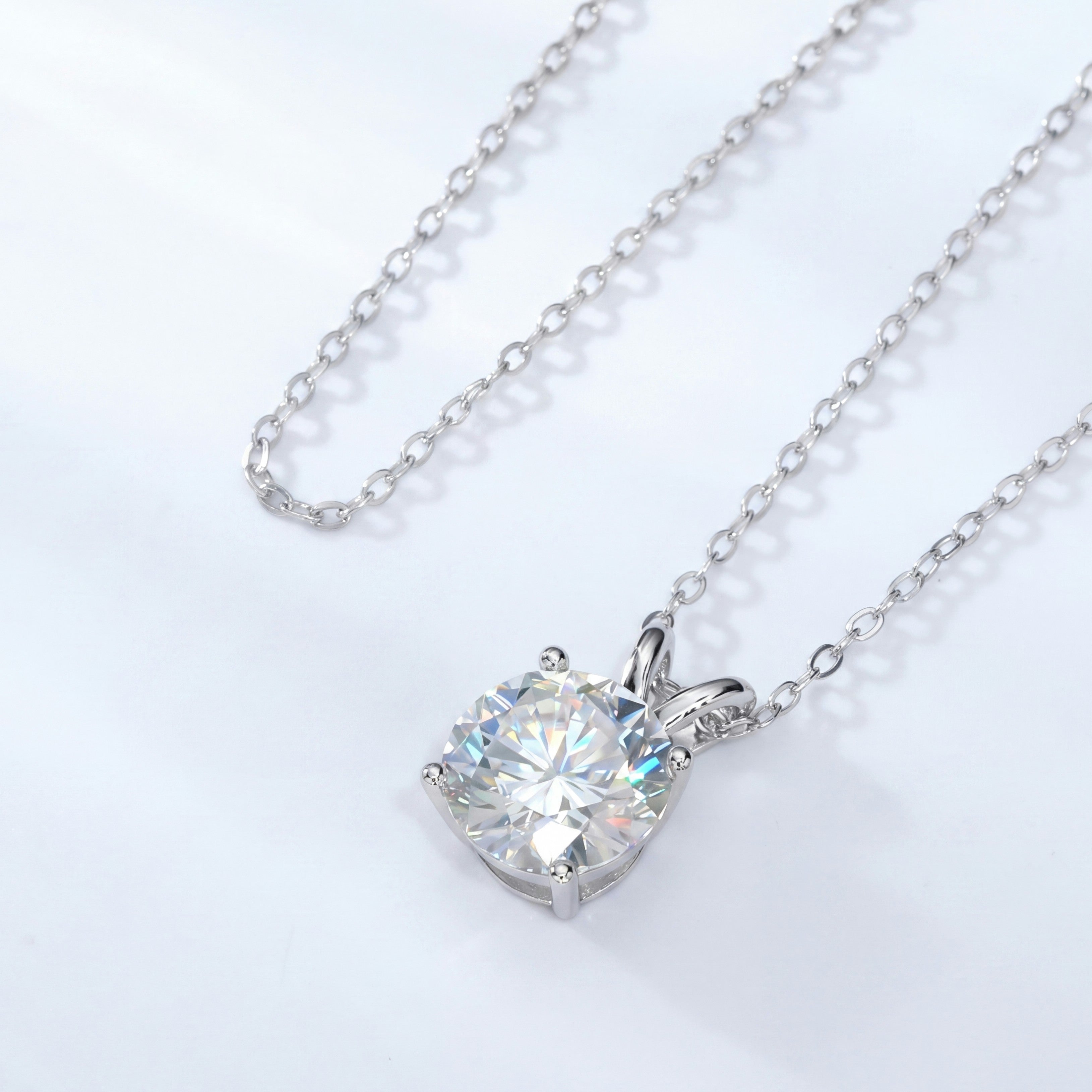 Vérité Lumière Necklace