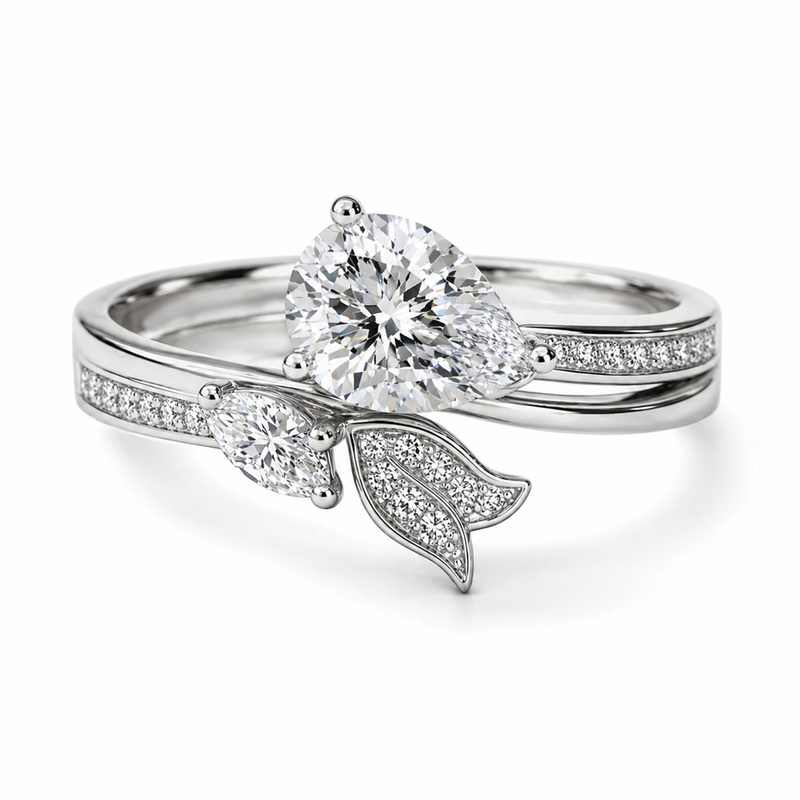 Auréa Bloom Twist Ring